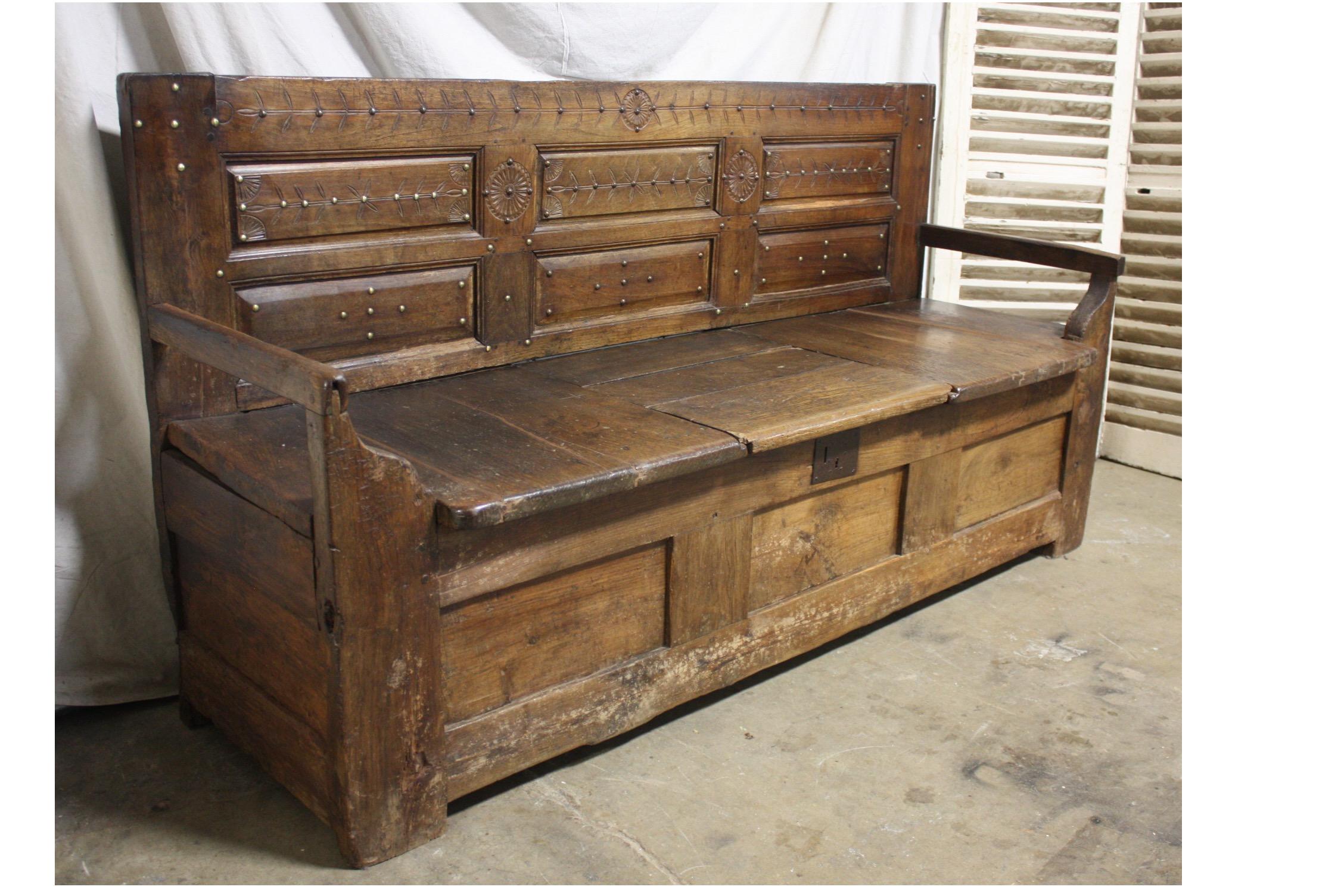 Early 18th Century French Bench In Good Condition In Stockbridge, GA