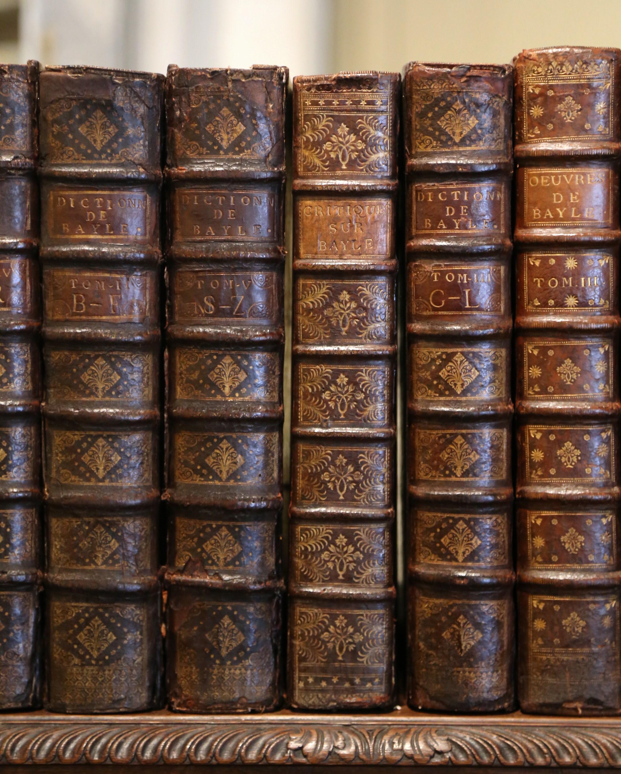 Ensemble de neuf livres reliés en cuir datant de 1727-1748, du début du XVIIIe siècle. en vente 3