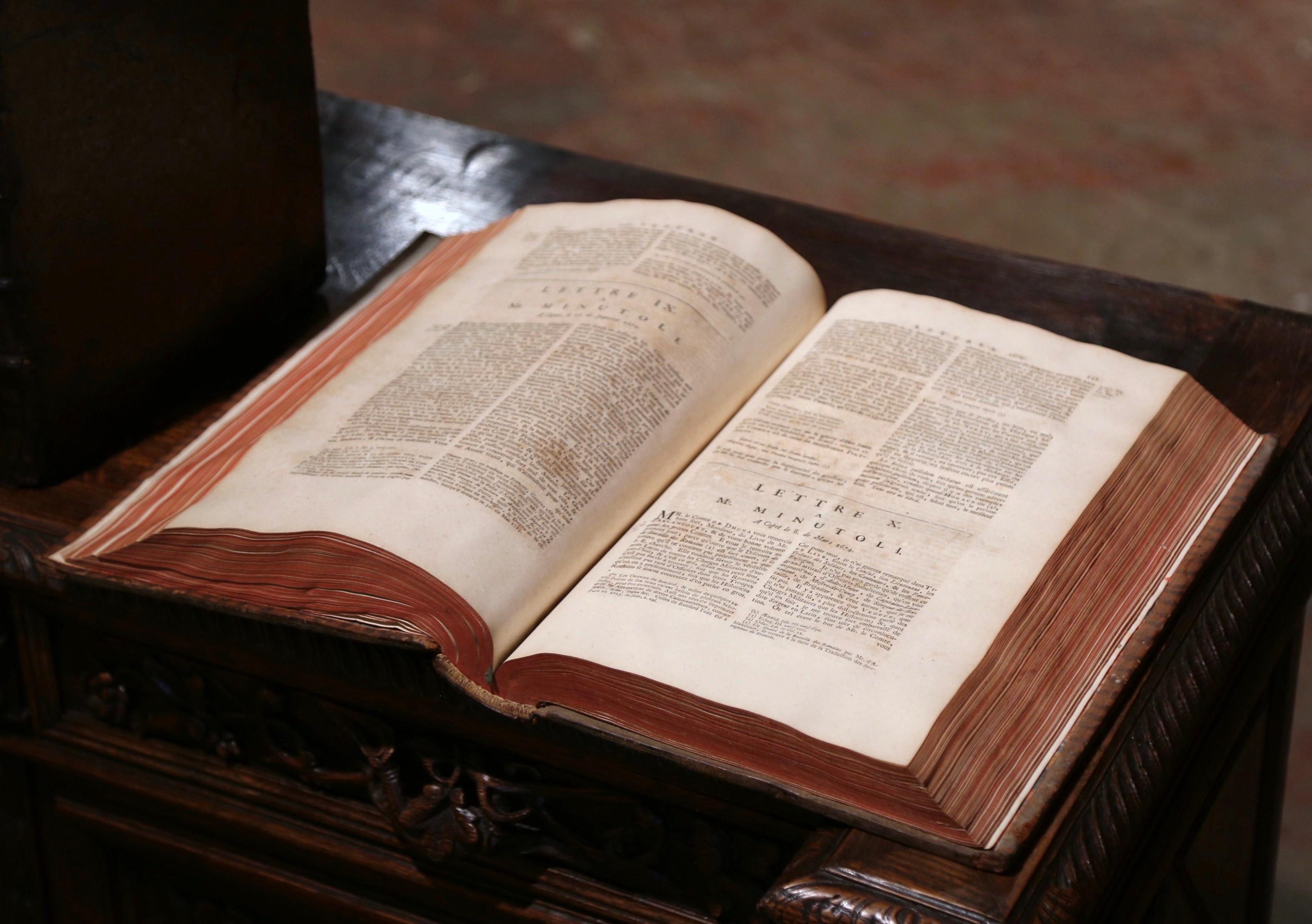 Ensemble de neuf livres reliés en cuir datant de 1727-1748, du début du XVIIIe siècle. en vente 7