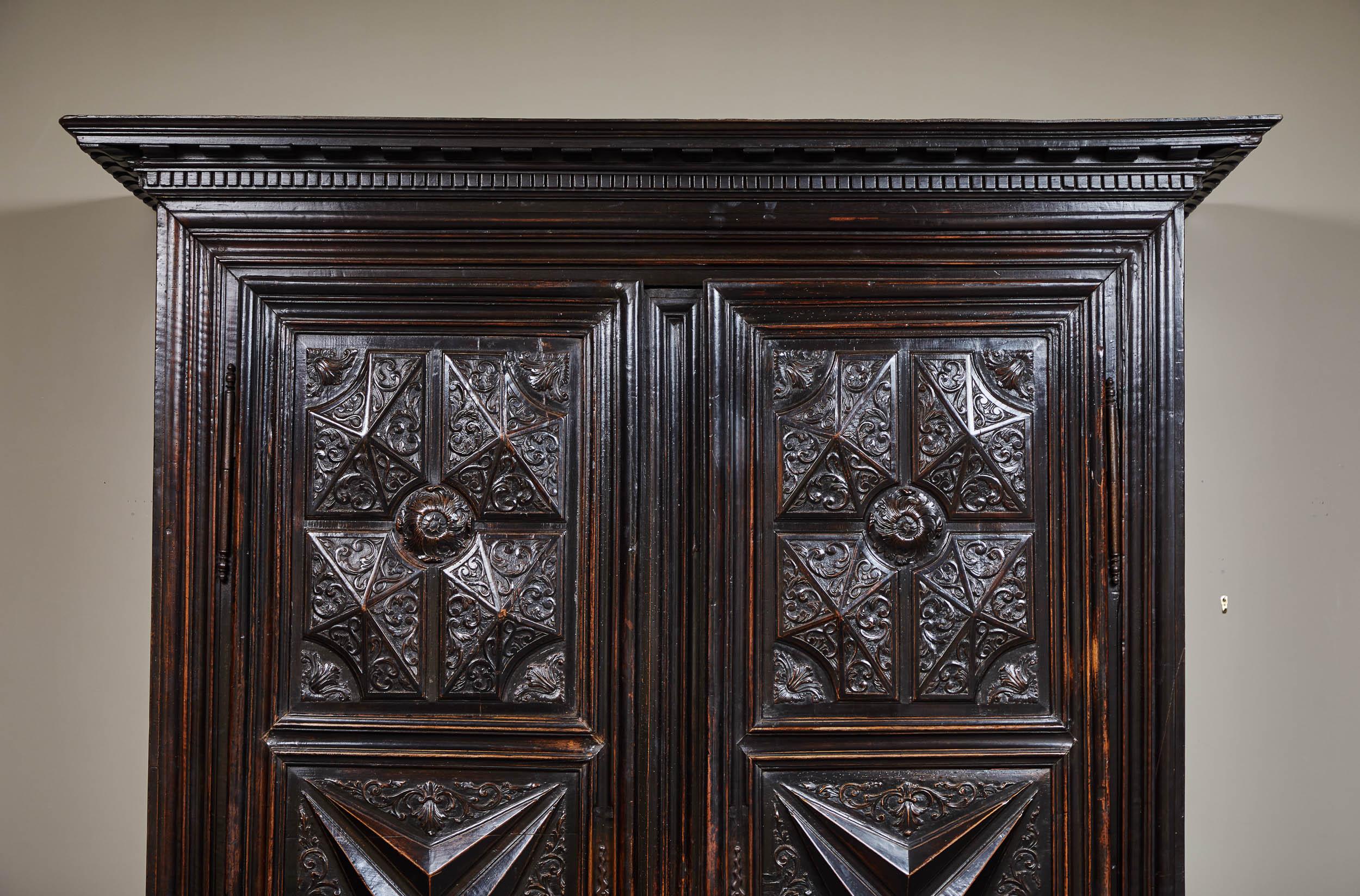 Early 18th Century French Louis XIII Carved 2-Door Cabinet 4