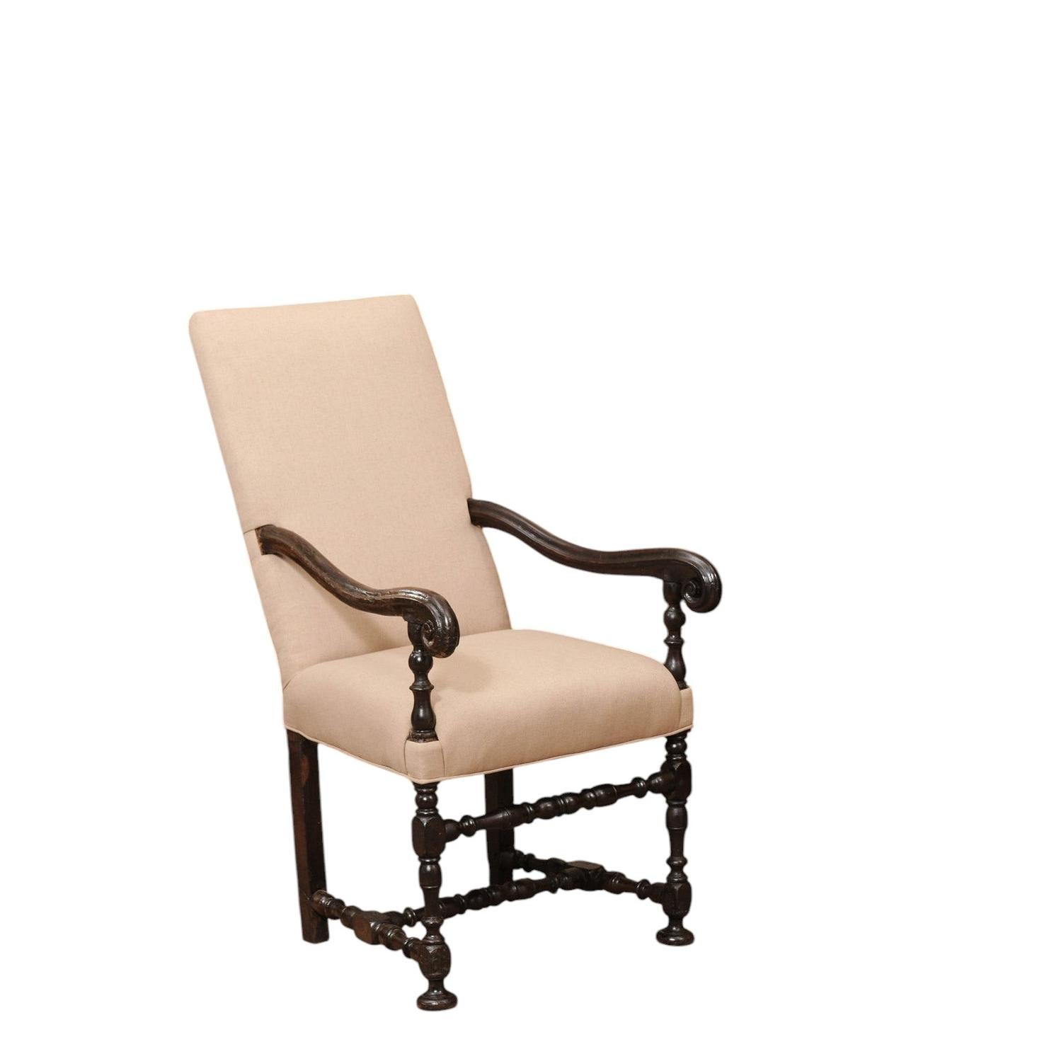 Fauteuil francés de nogal Luis XIII de principios del siglo XVIII en venta