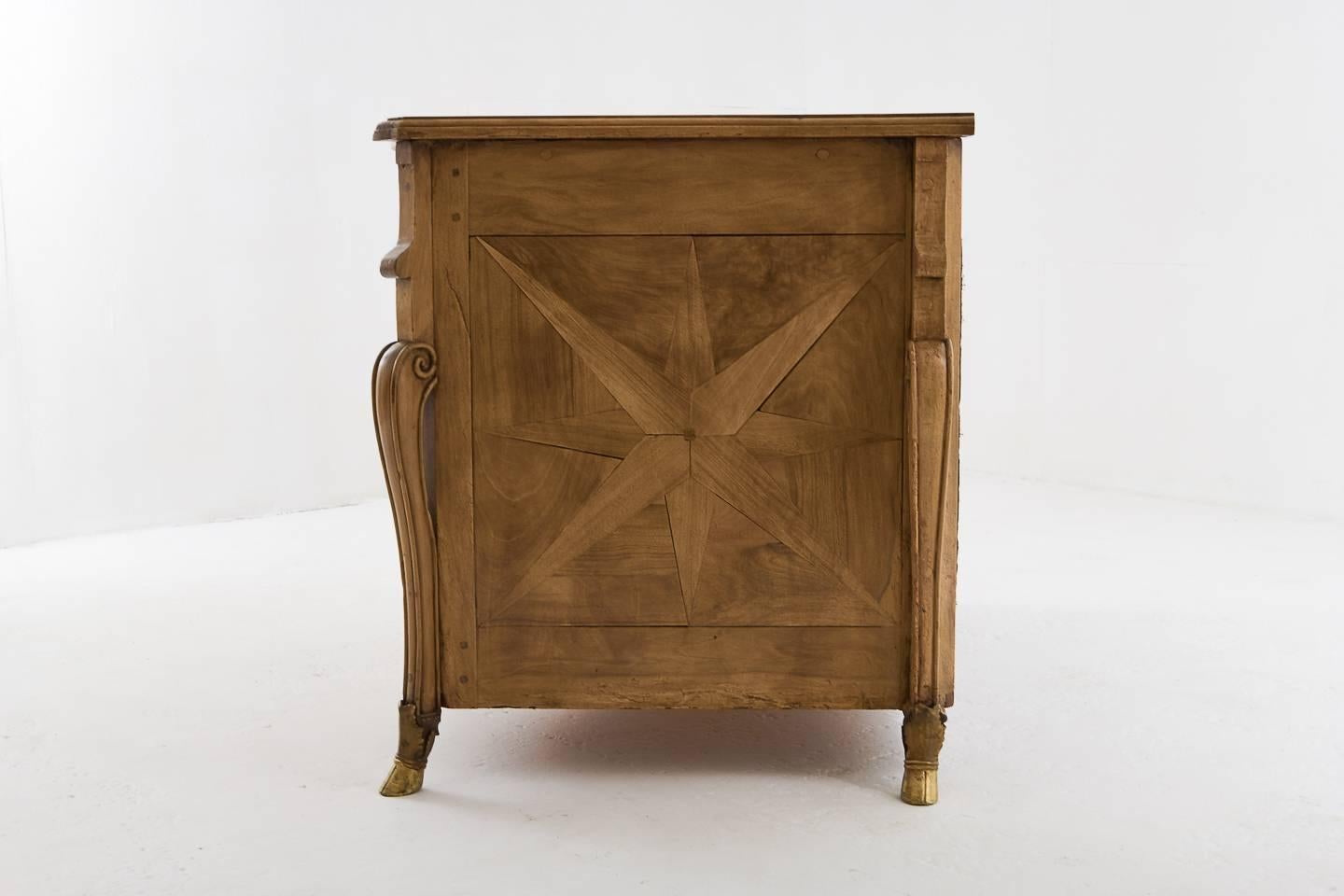 18th Century and Earlier Early 18th Century French Mazarine Commode