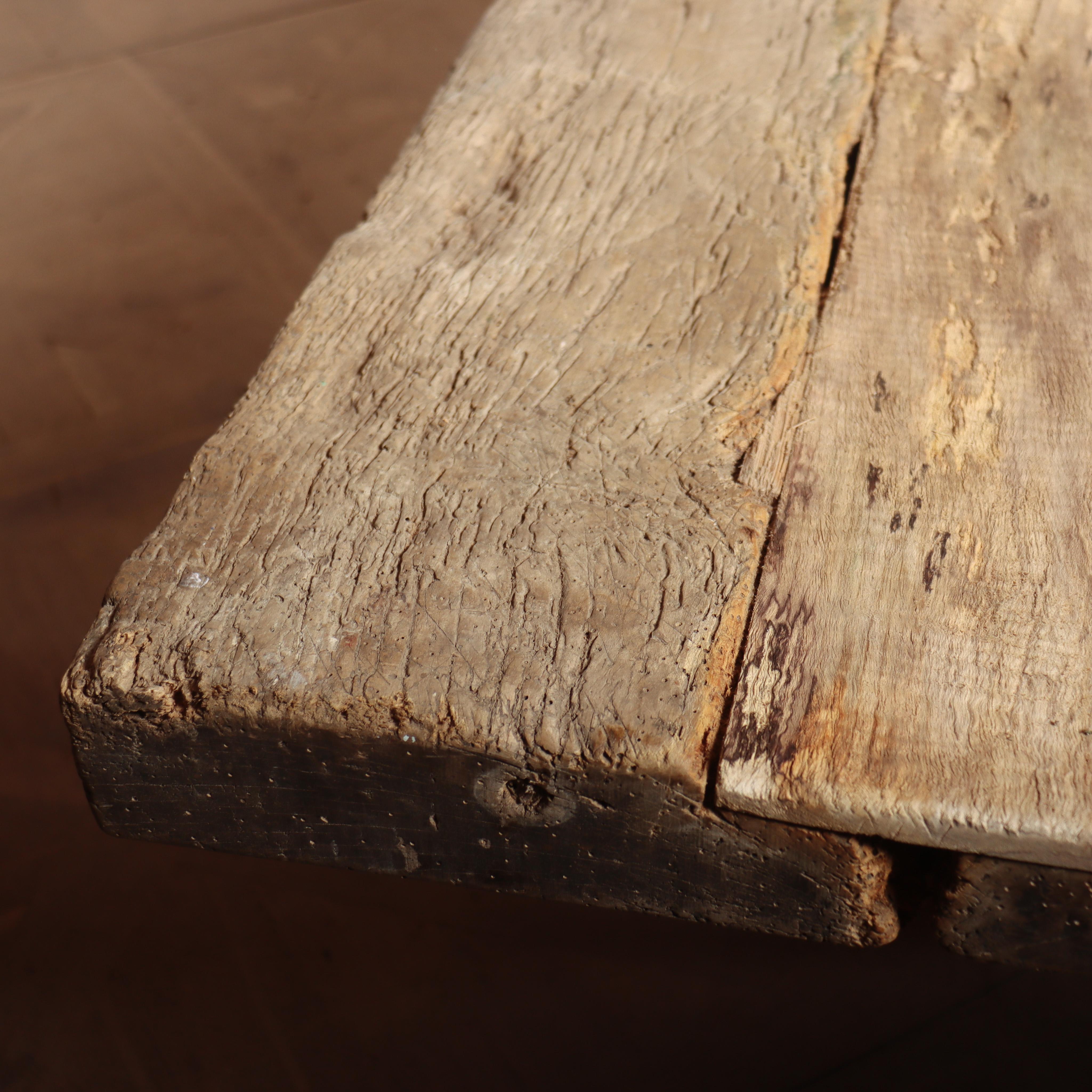 Table de monastère française du début du XVIIIe siècle en vente 6