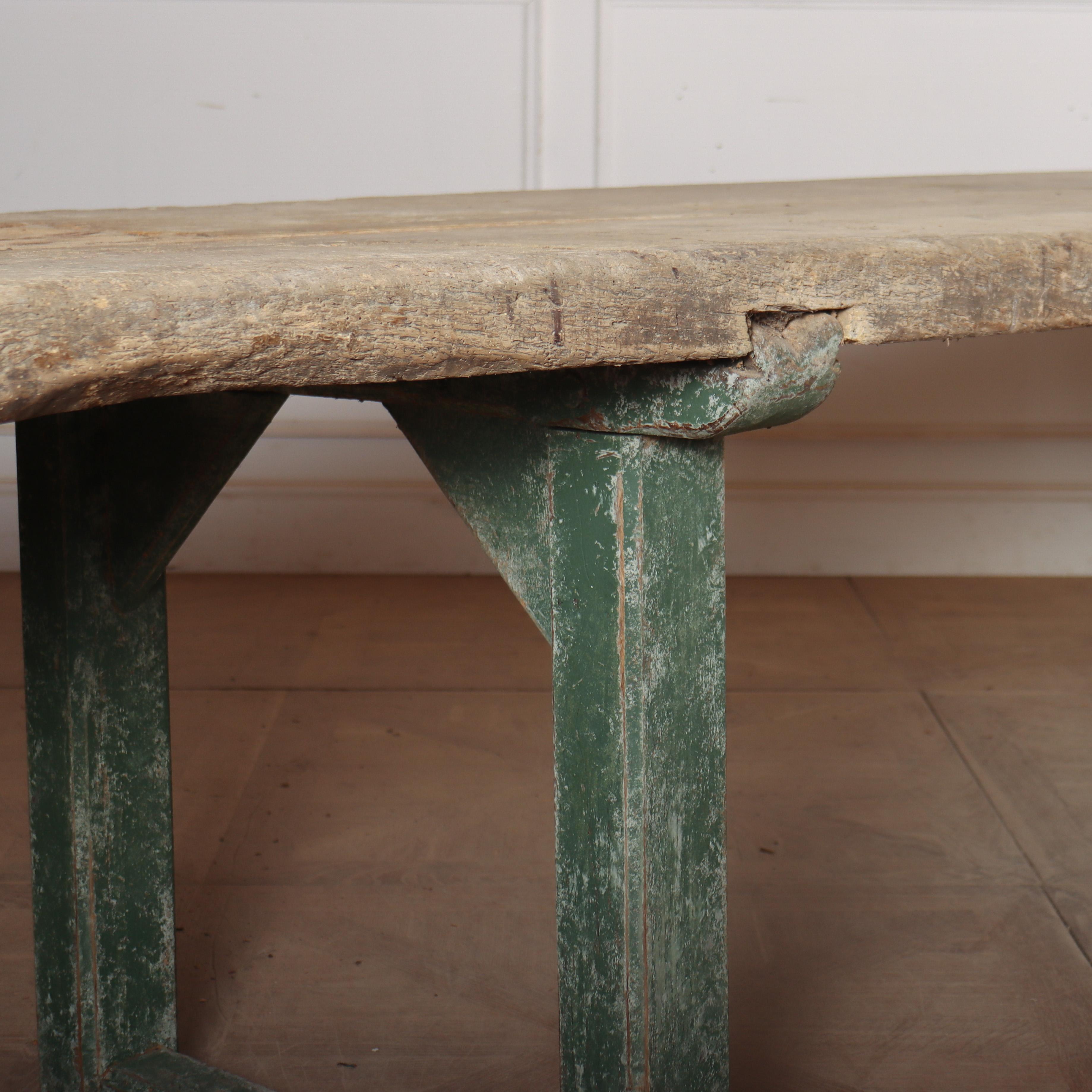 Table de monastère française du début du XVIIIe siècle en vente 9