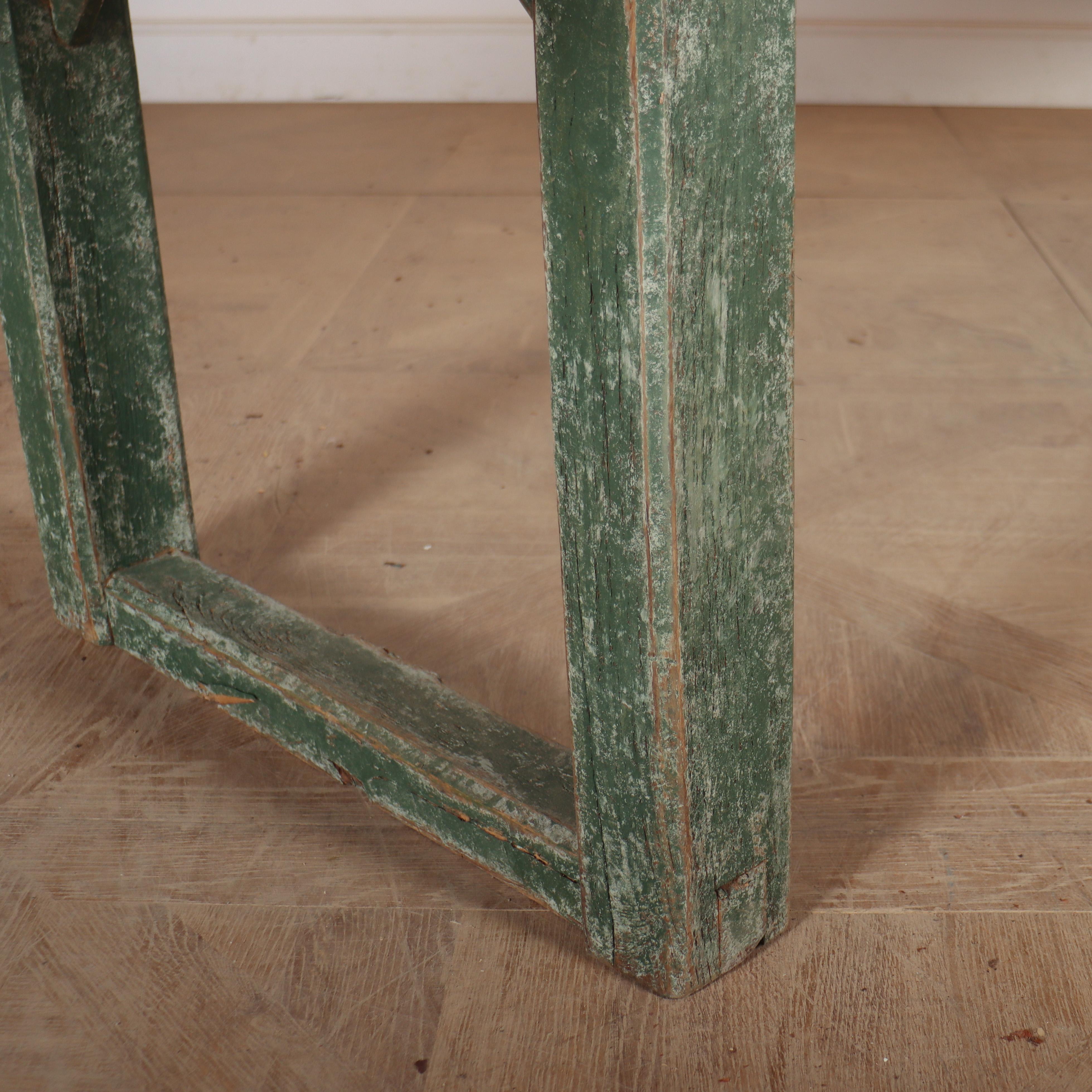 Français Table de monastère française du début du XVIIIe siècle en vente