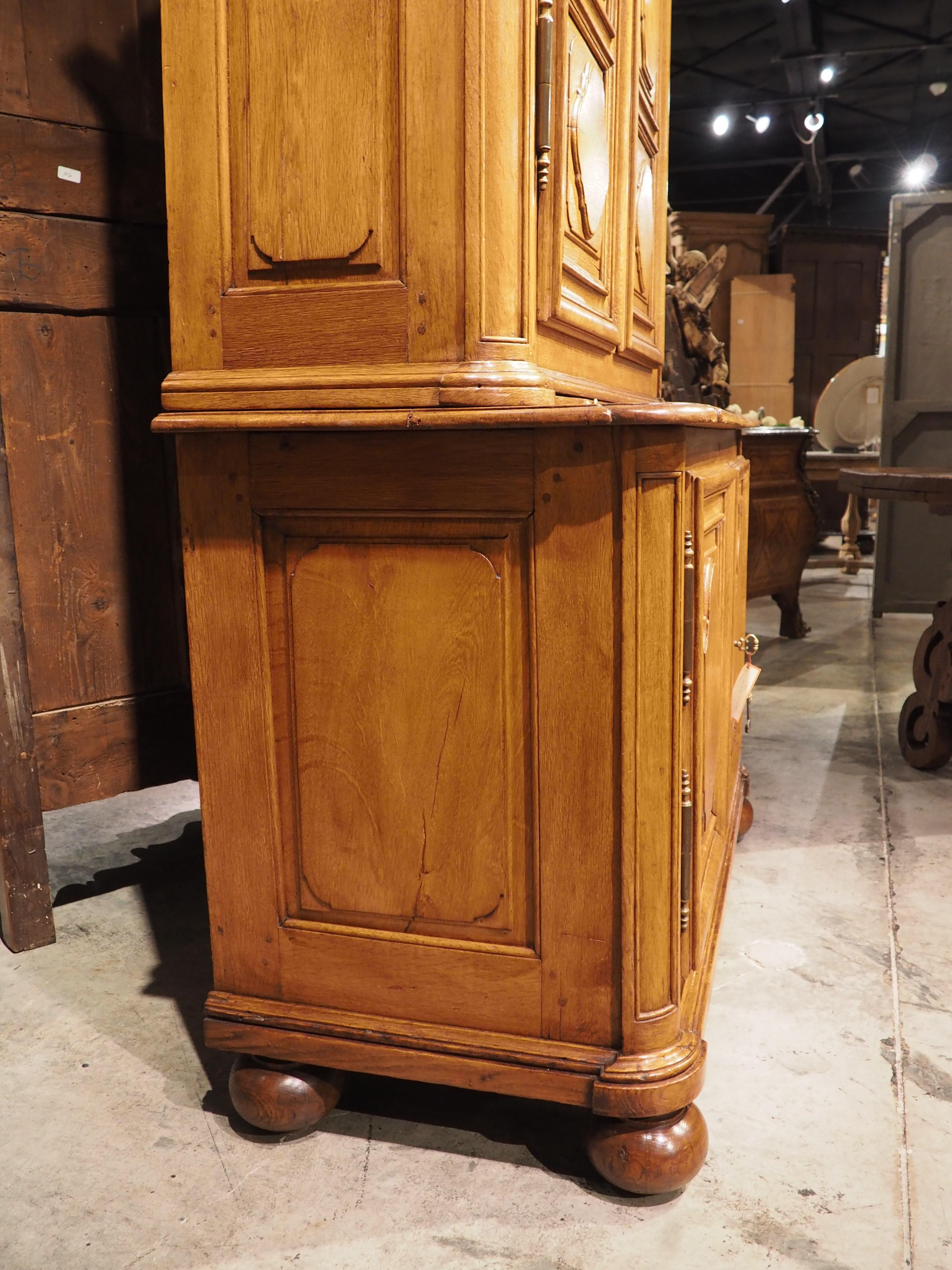 Early 18th Century French Oak Buffet Deux Corps from Colmar, Alsace For Sale 1