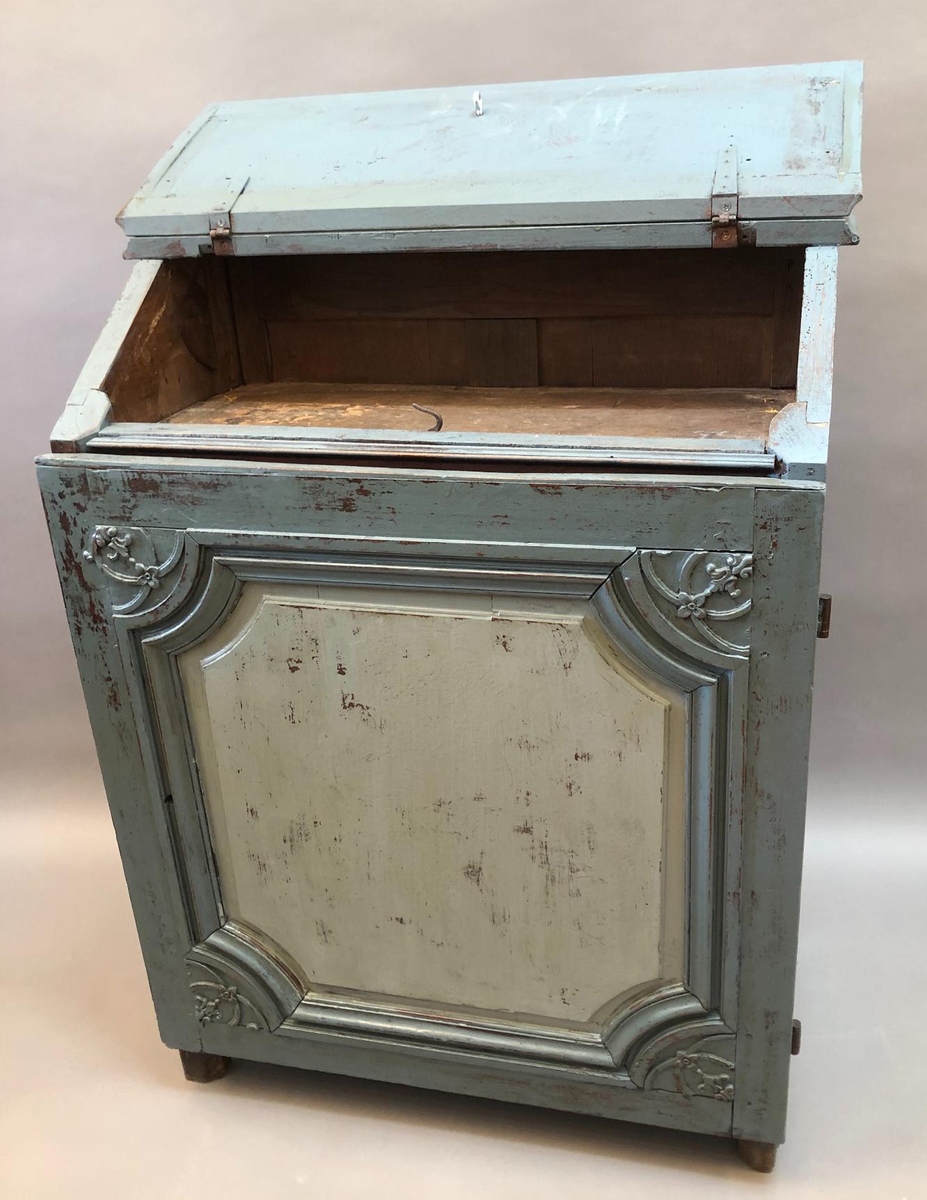 Early 18th Century French Provincial Blue Gray Painted Single Door Cabinet In Good Condition For Sale In Middleburg, VA