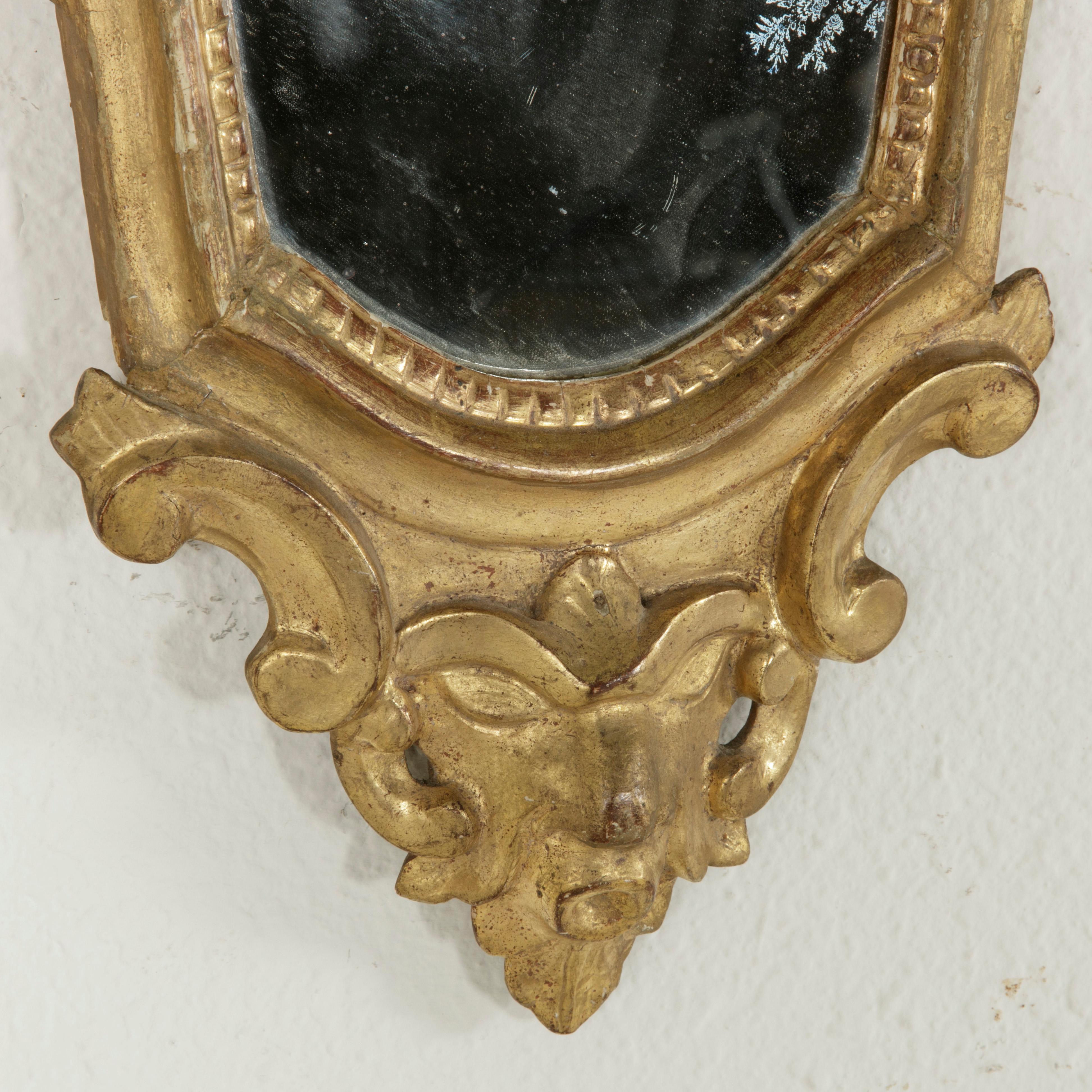 Early 18th Century French Regency Period Giltwood Mirror with Mercury Glass 5