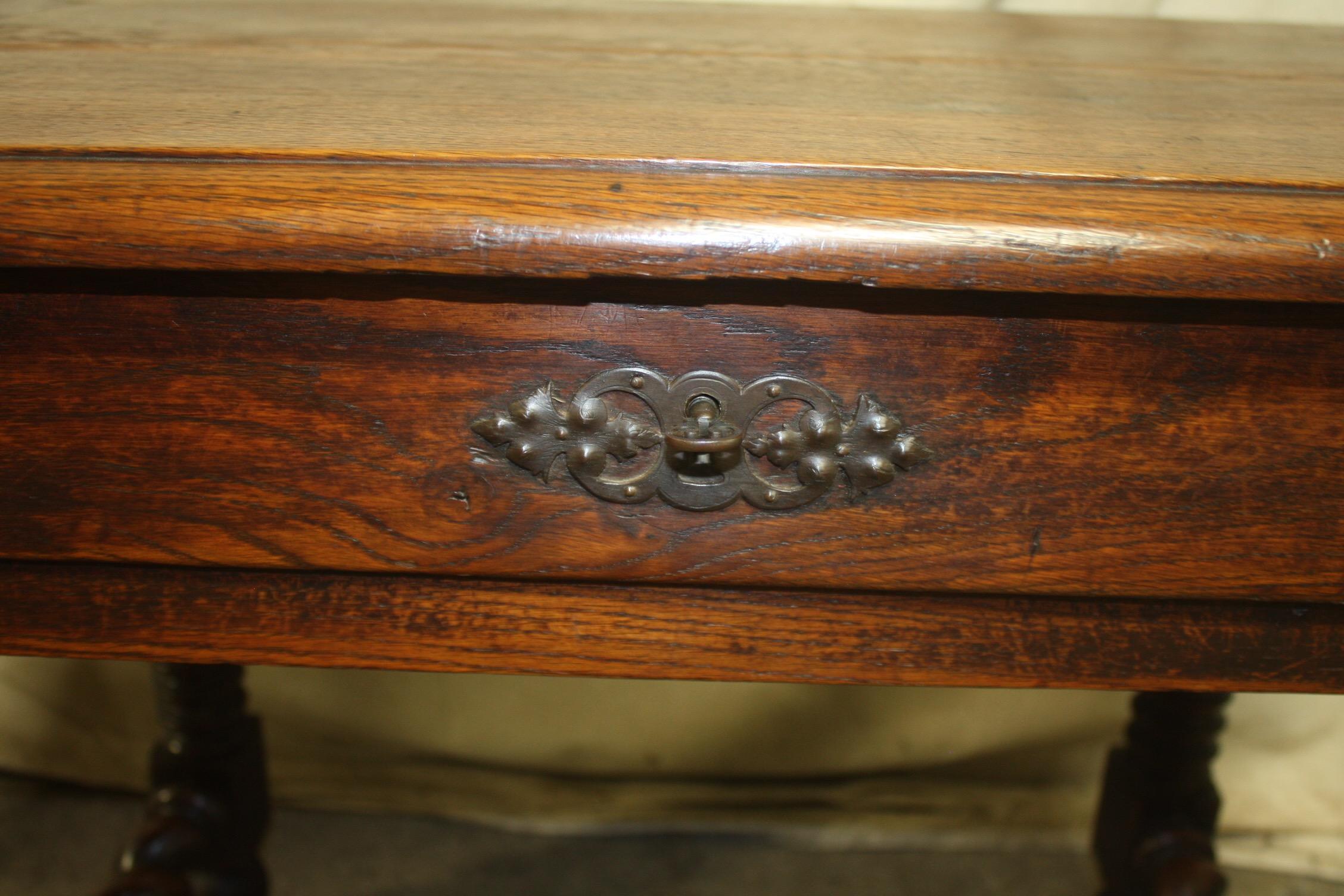 Early 18th Century French Writing Table 4