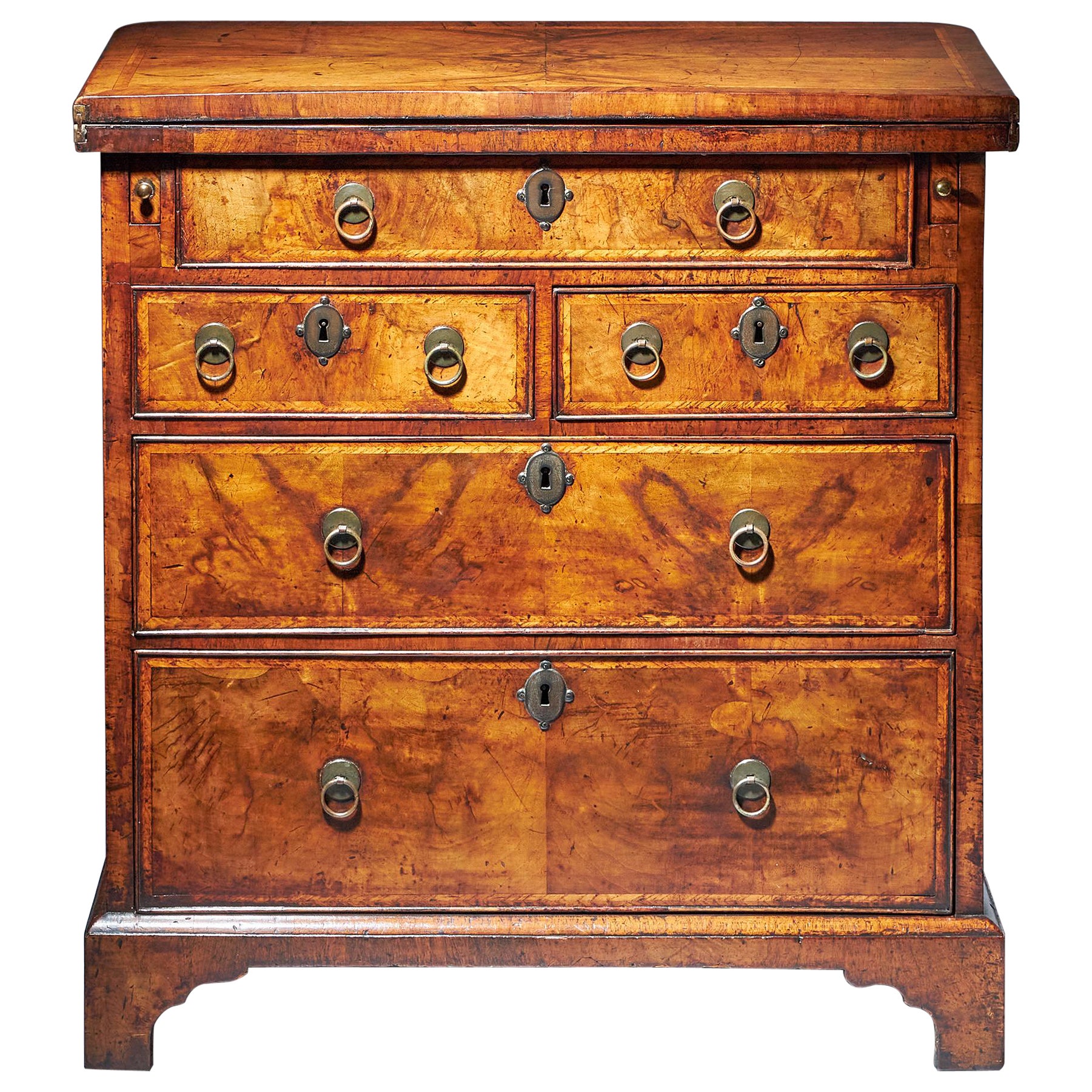 Early 18th Century George I Figured Walnut Bachelors Chest, C.1720-1730