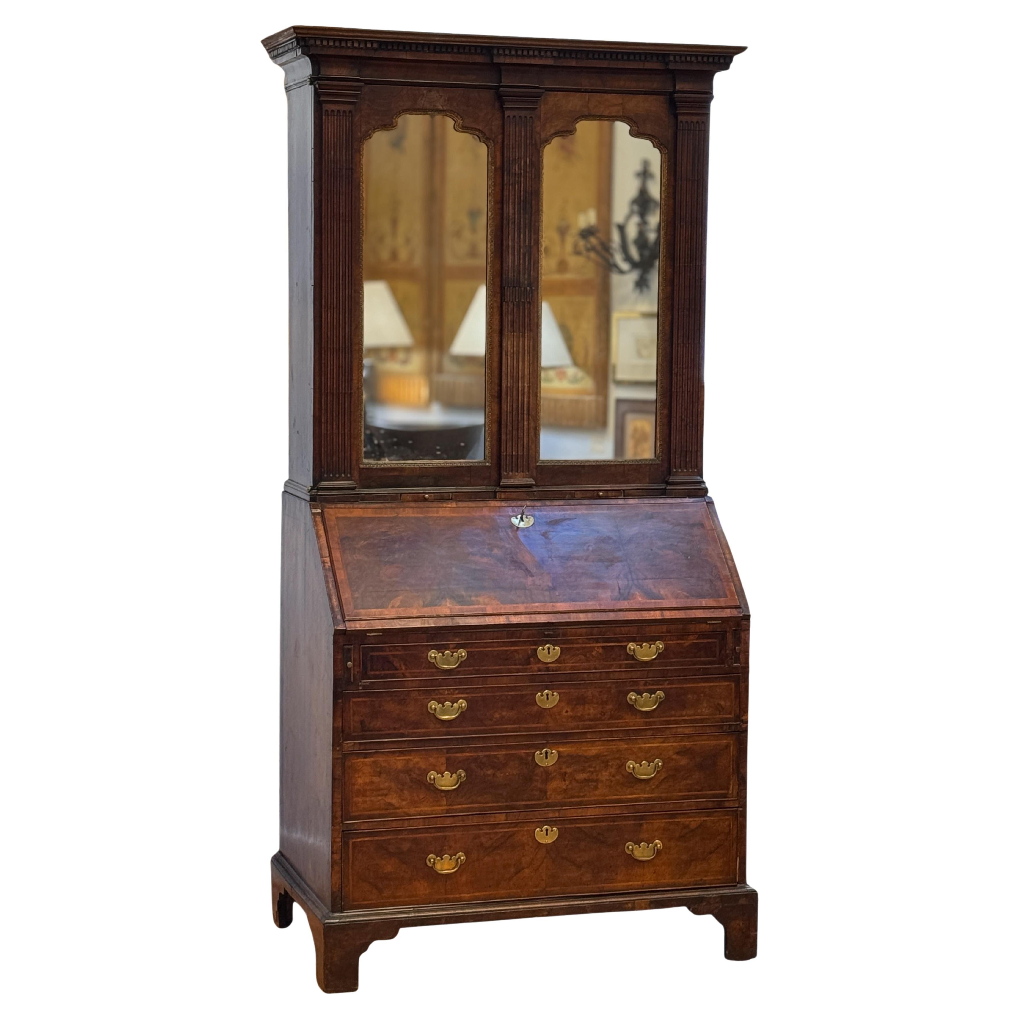 Frühes 18. Jahrhundert George Il "Bureau Bookcase"