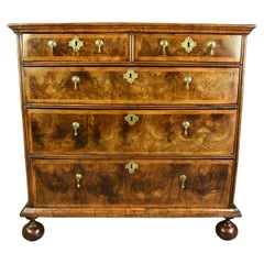 Early 18th Century Georgian Walnut Chest of Drawers