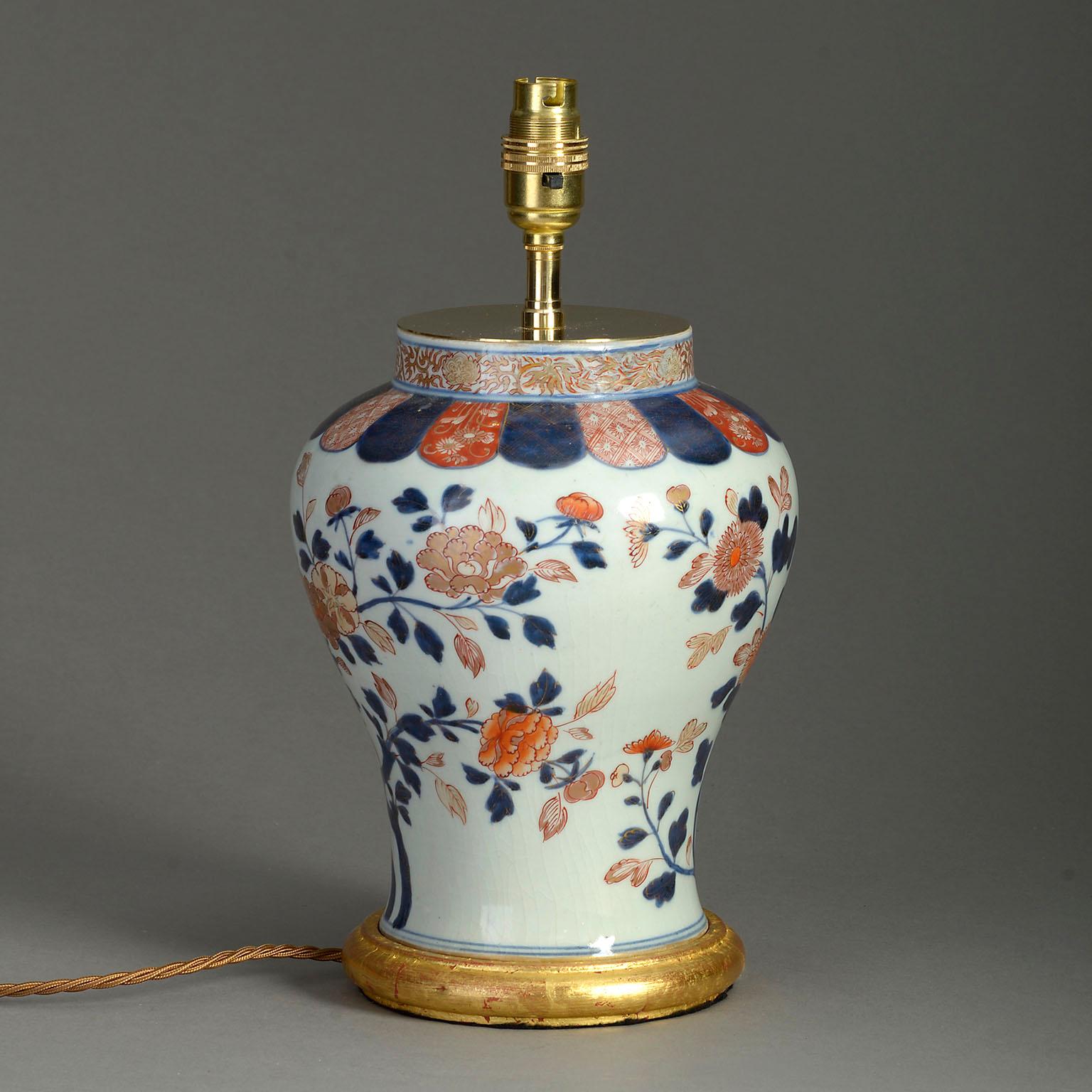 Anglo-Japanese Early 18th Century Imari Porcelain Vase Lamp