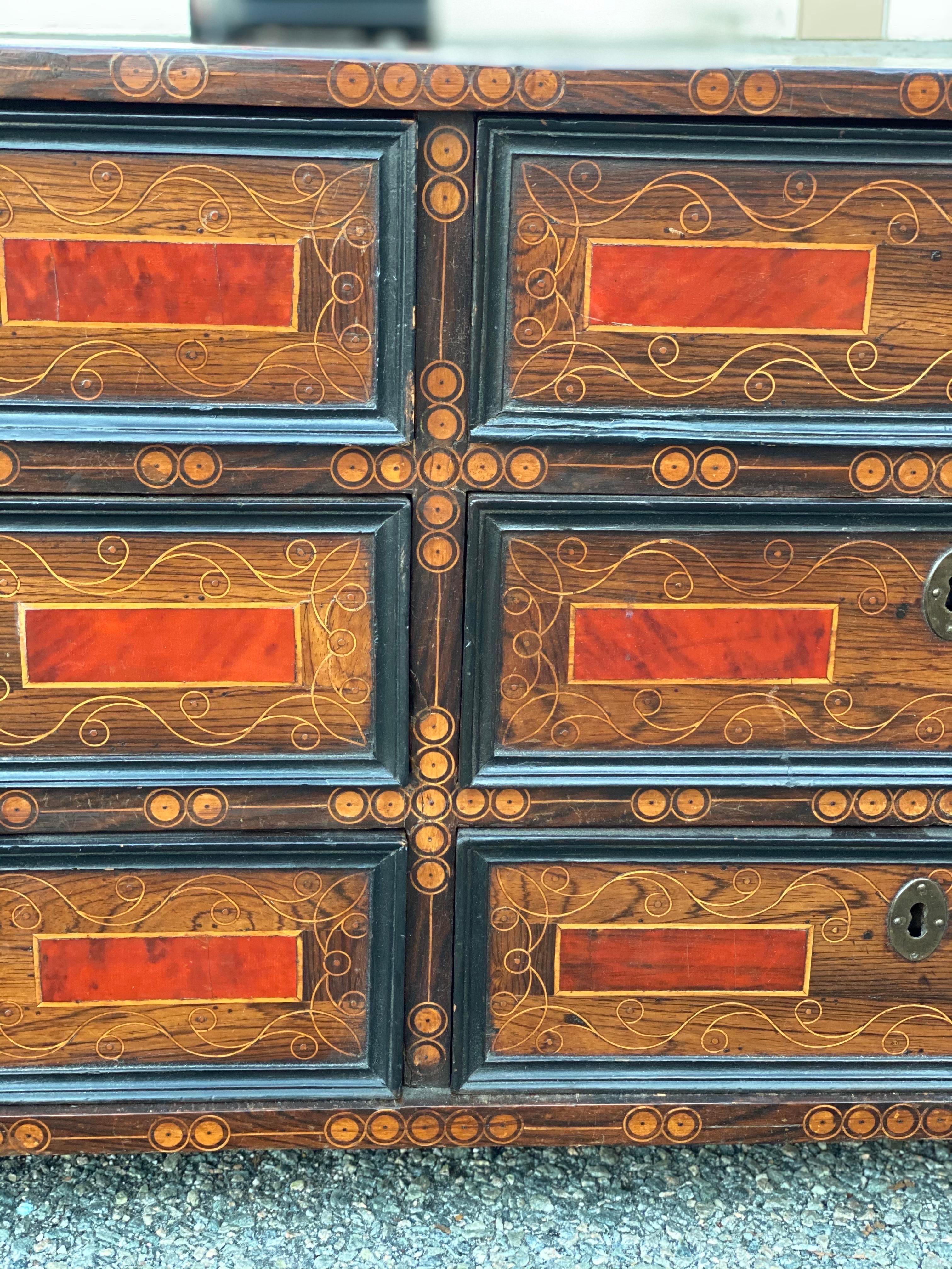 Early 18th Century Inlaid Italian Walnut and Tortoise Shell Vargueno For Sale 2