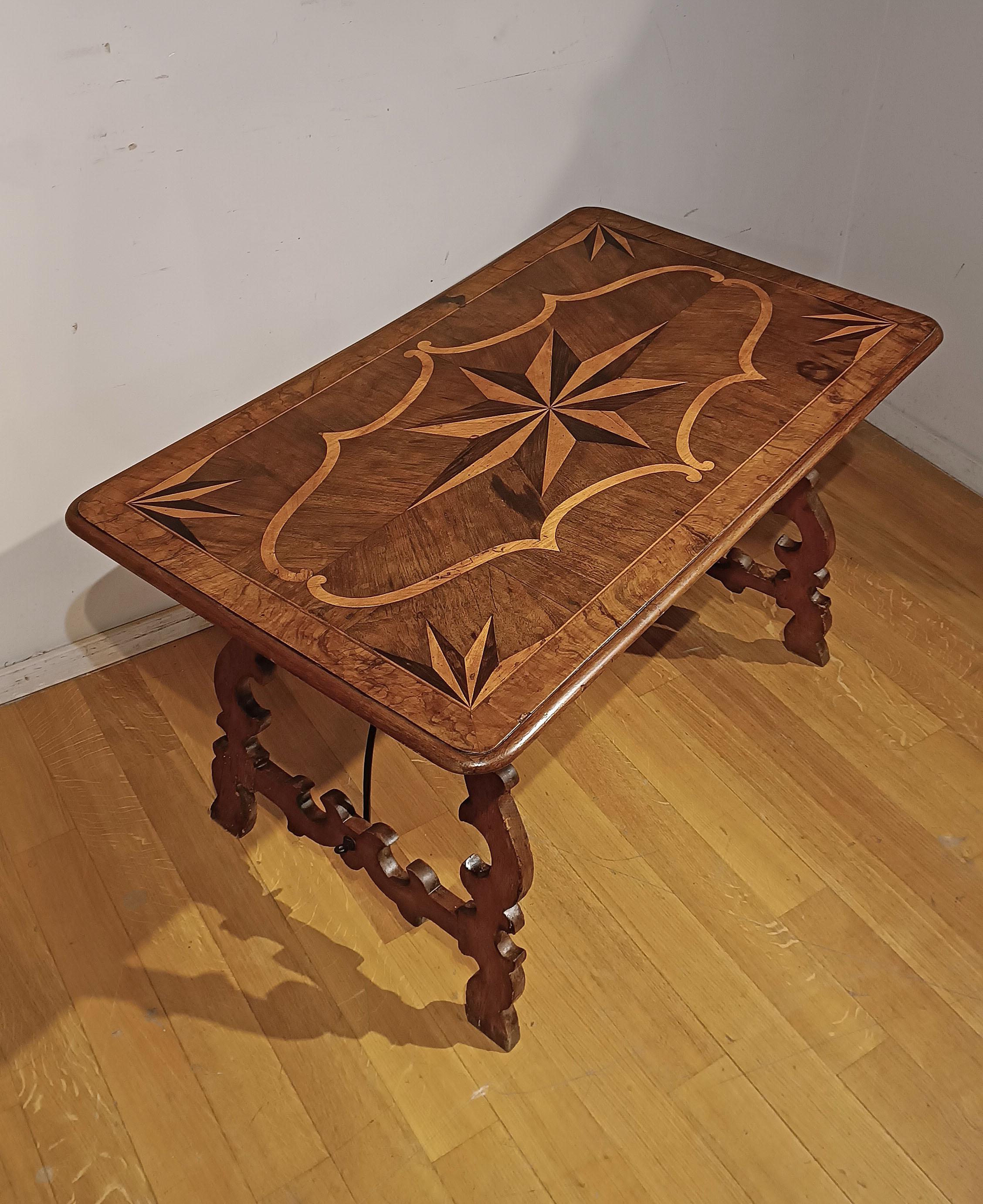 Hand-Carved EARLY 18th CENTURY INLAID TABLE WITH LYRE LEGS For Sale