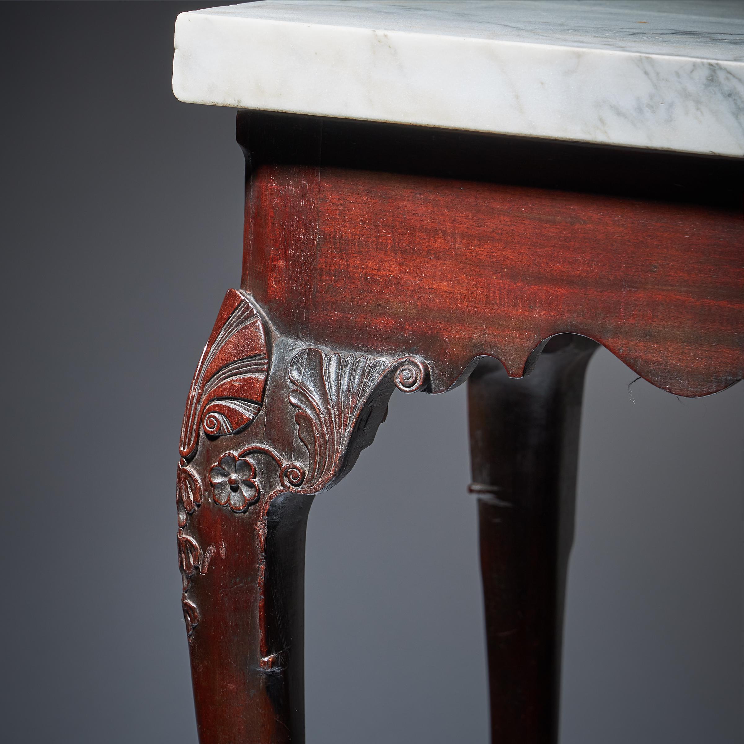 Early 18th Century Irish George I Mahogany Console Table with Marble Top 3
