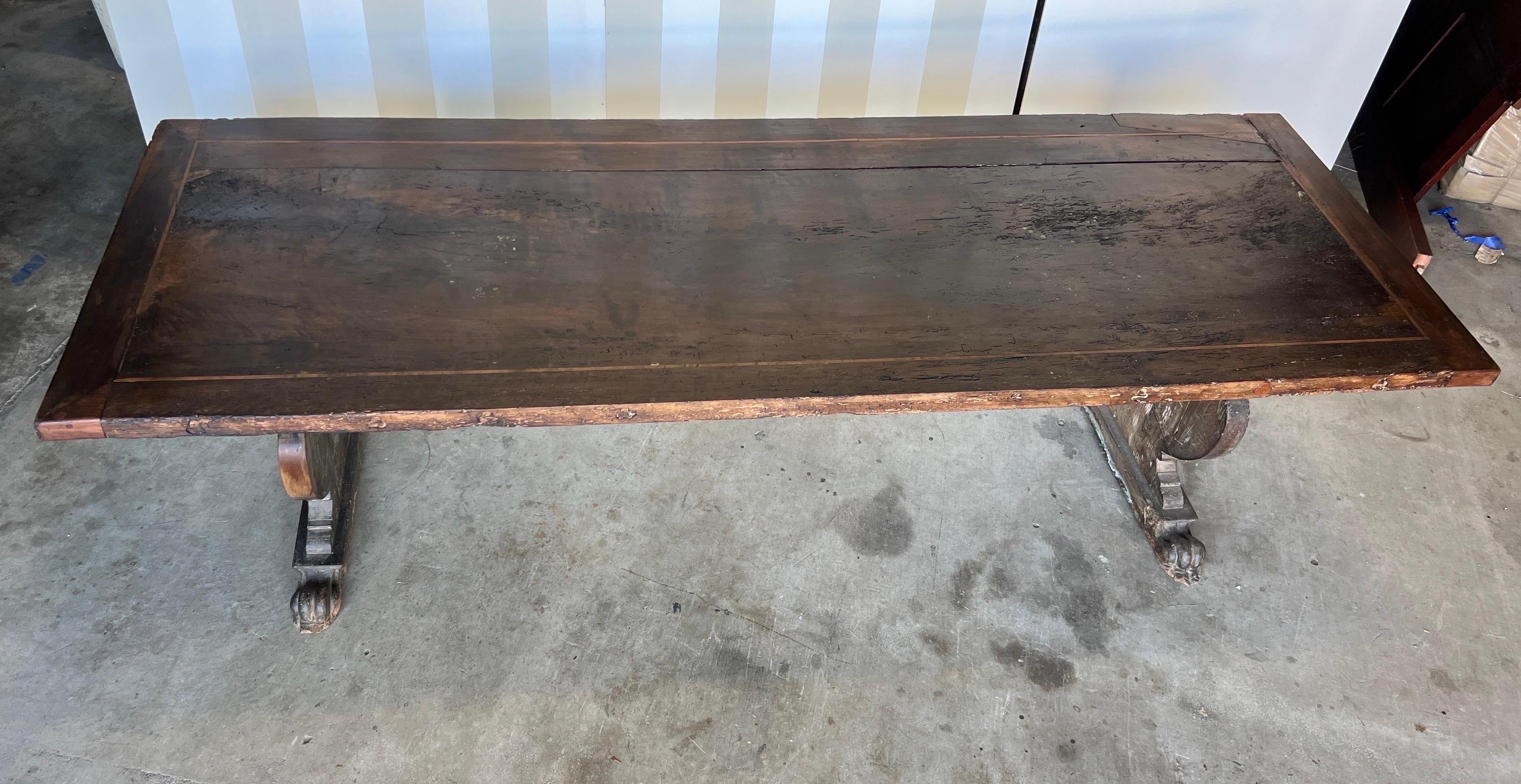 Table de salle à manger 9' en noyer incrusté, Italie, début du 18e siècle en vente 4