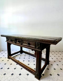 Frühes 18. Jahrhundert Italienischer Barock Konsolentisch aus Nussbaum