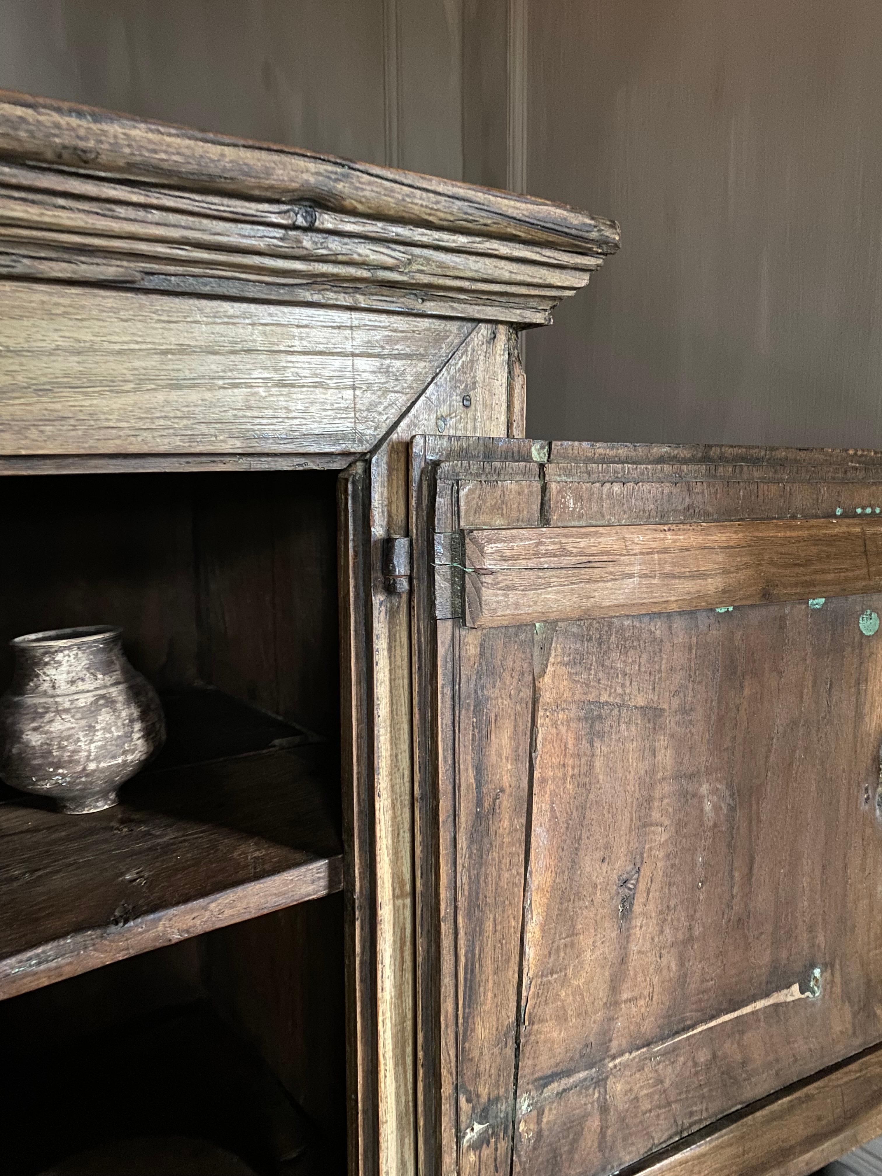 Early 18th Century Italian Cabinet For Sale 1