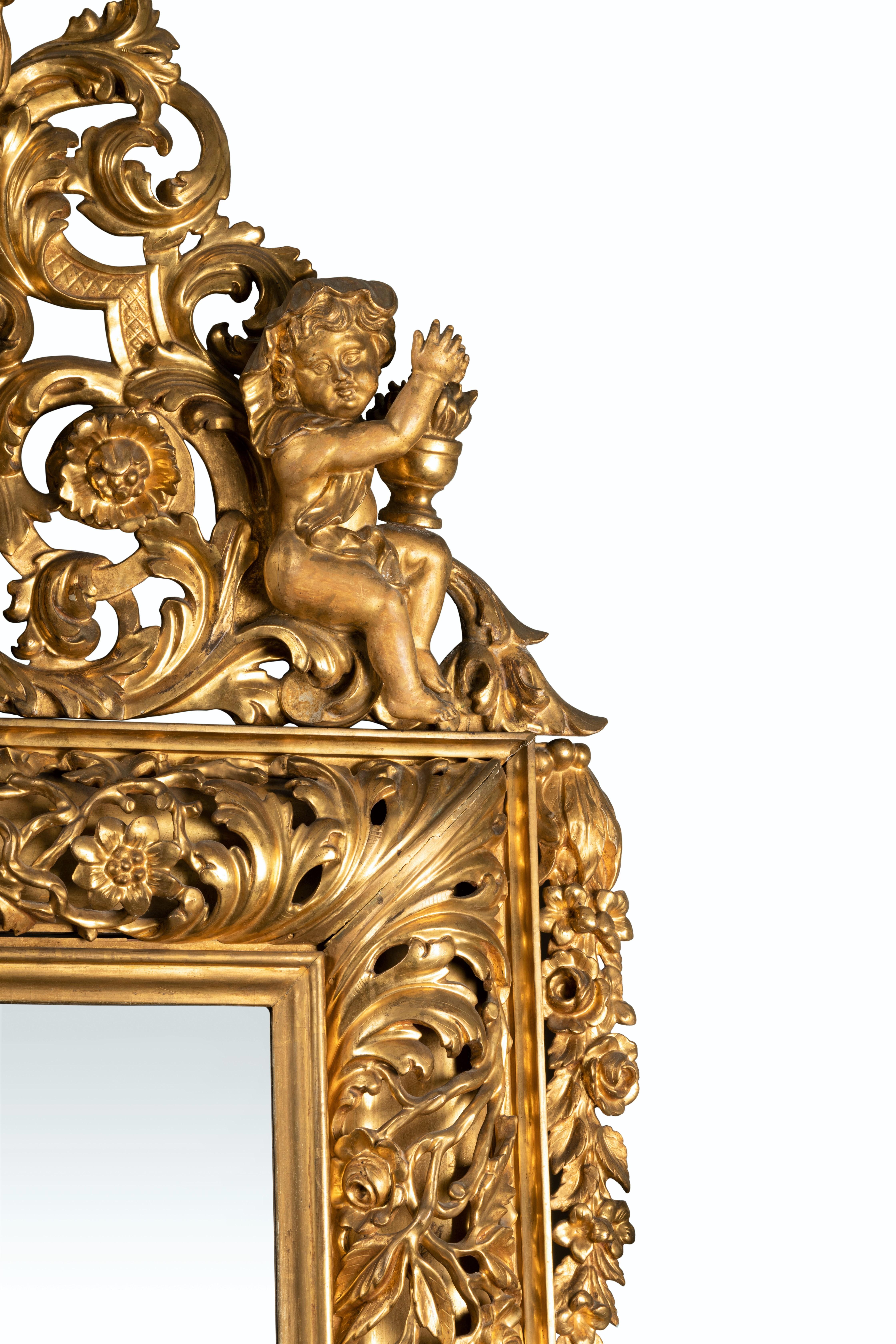 Early 18th Century Italian Carved Giltwood Mirror Depicting Four Seasons For Sale 5