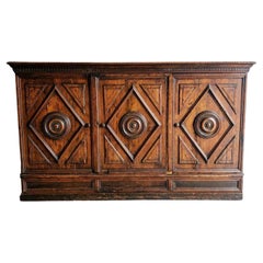 Early 18th Century Italian Baroque Period Carved Walnut Sideboard Credenza 