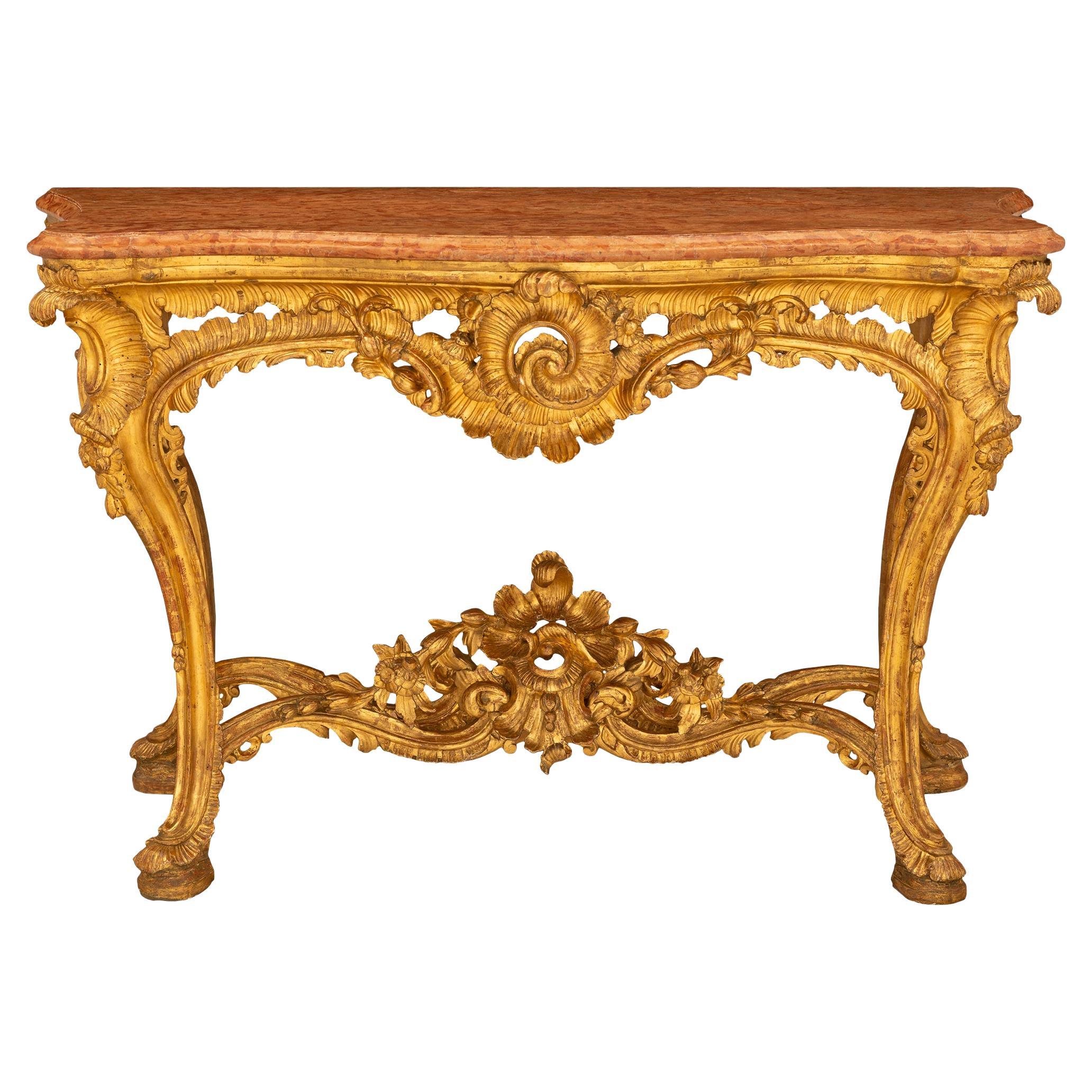 Console italienne du début du XVIIIe siècle en bois doré Napolitan autoportante