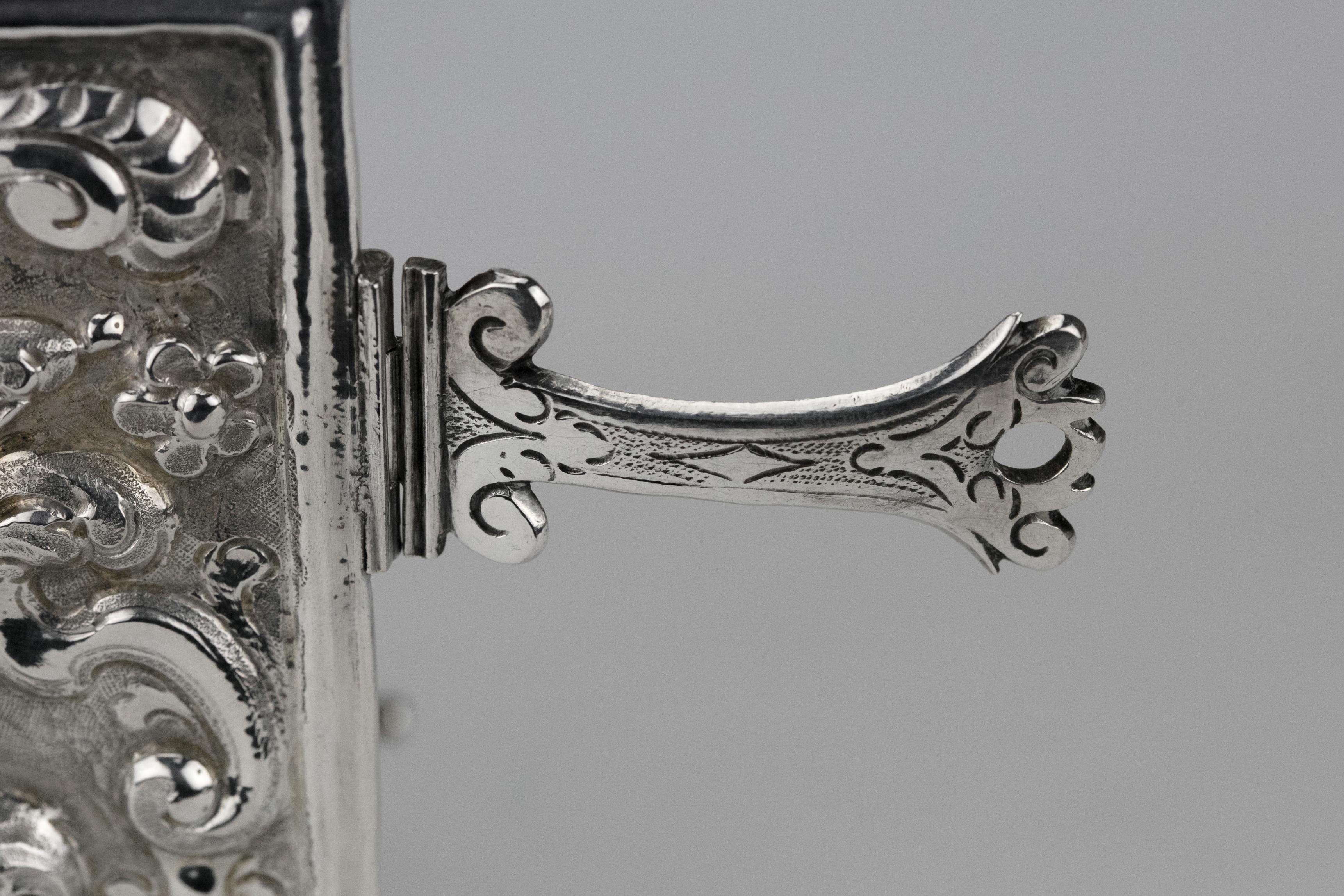 Early 18th Century Italian Silver Book Binding In Good Condition In New York, NY