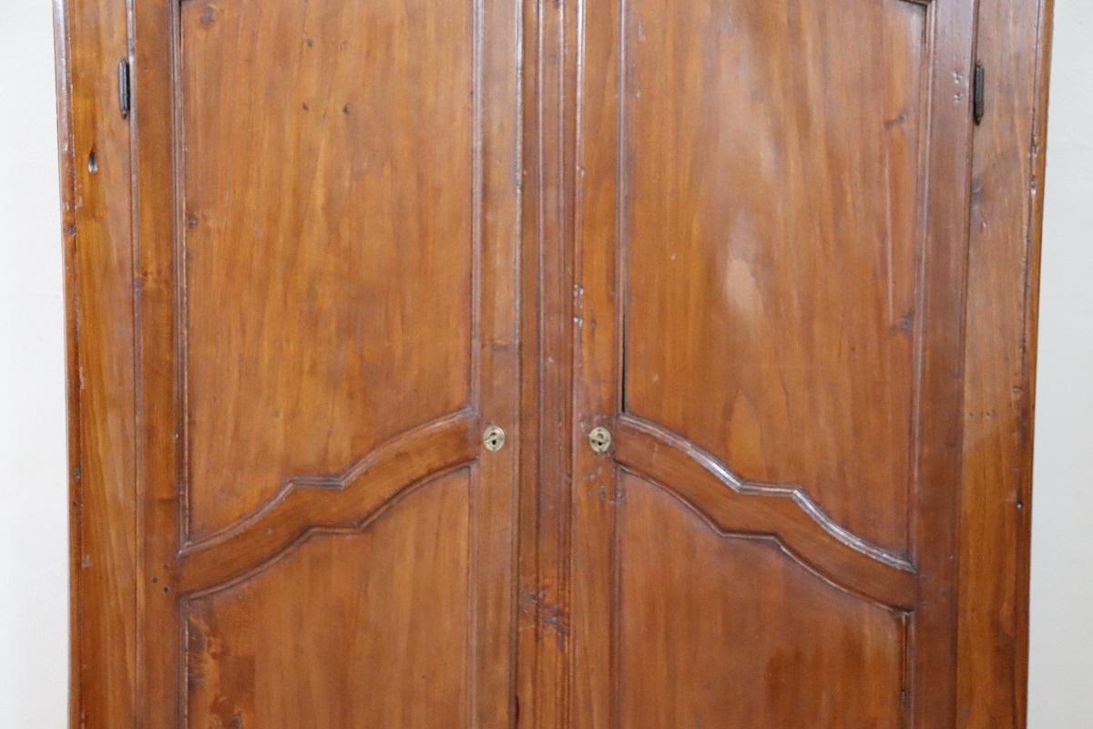 Baroque Early 18th Century Italian Solid Poplar Wood Antique Wardrobe or Armoire For Sale