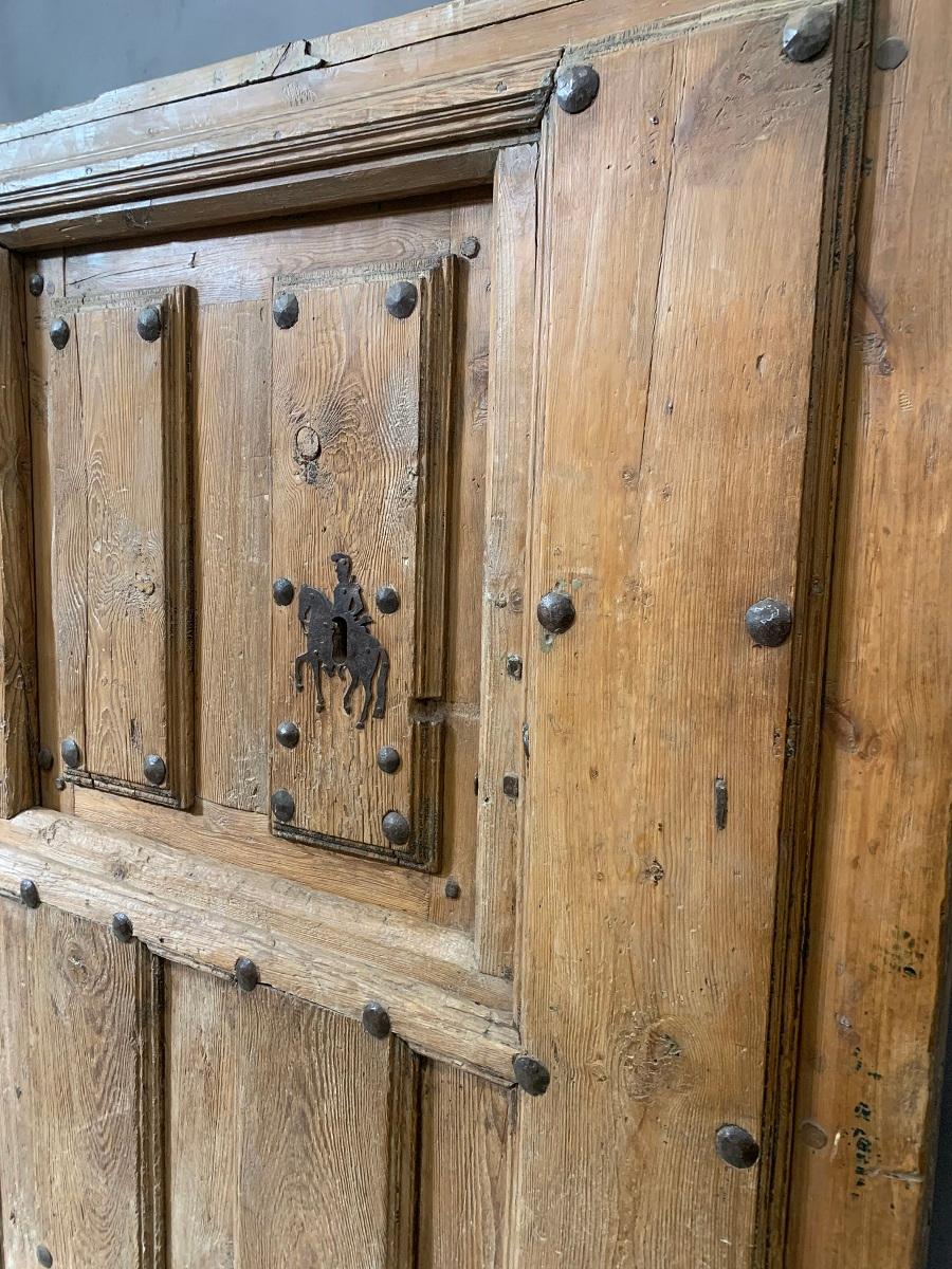 Early 18th Century Italian Stabledoor For Sale 5