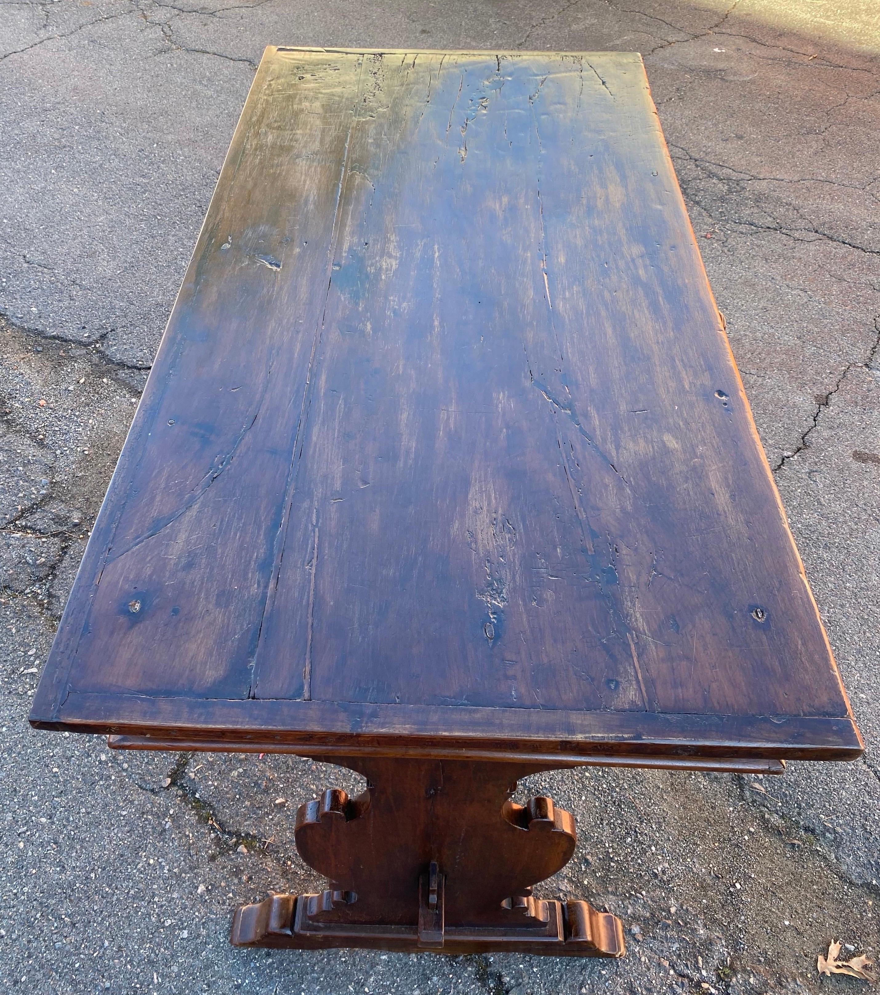 Early 18th Century Italian Table In Good Condition In Charleston, SC