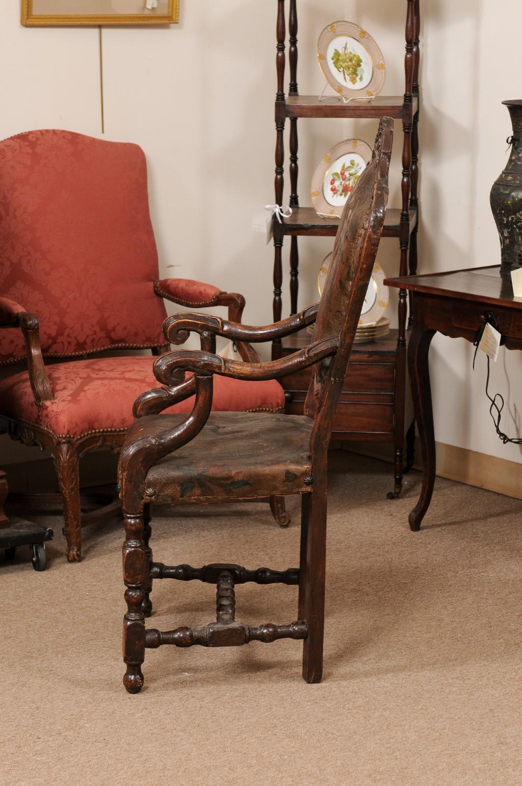 Early 18th Century Italian Venetian Walnut Armchair In Good Condition For Sale In Atlanta, GA