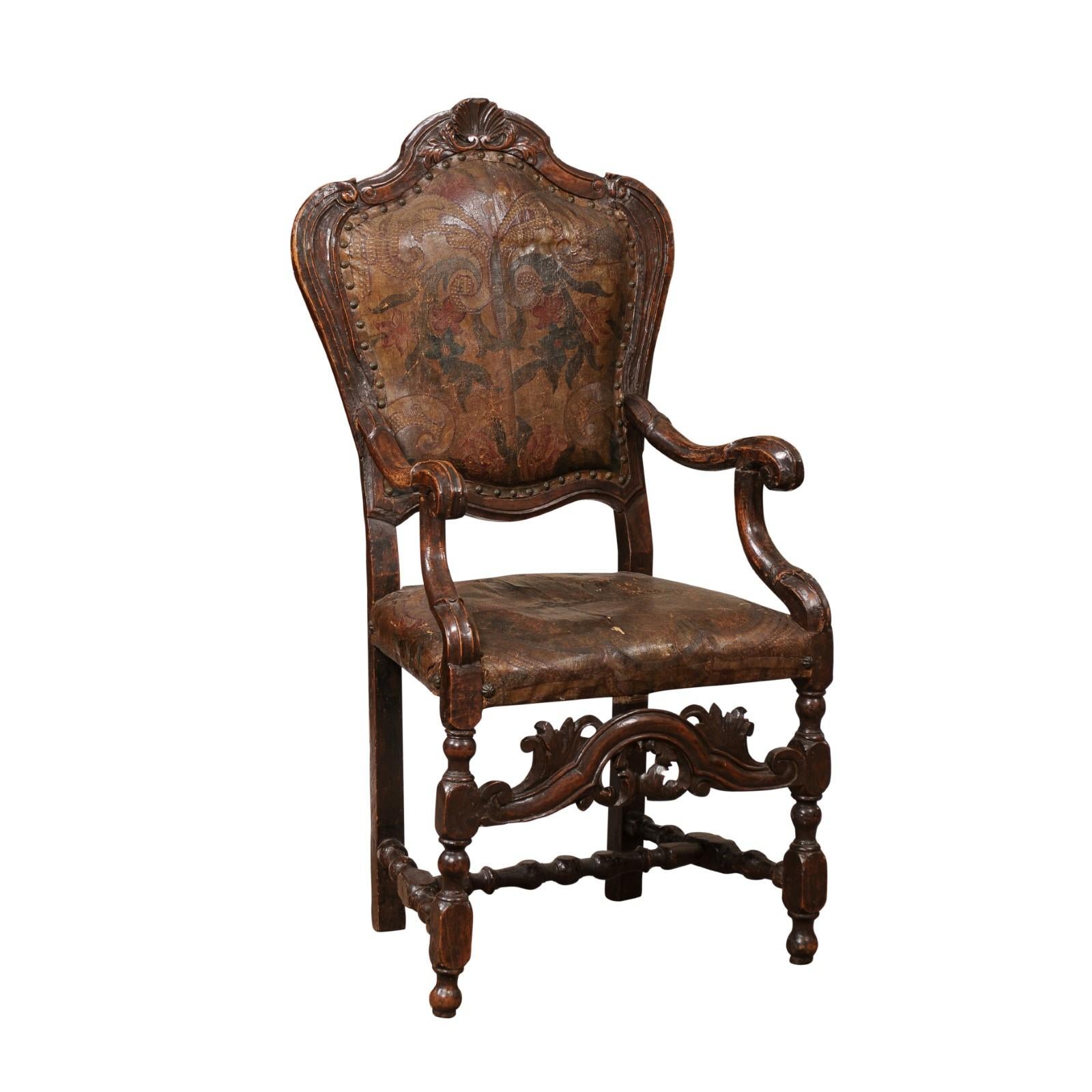 Early 18th Century Italian Venetian Walnut Armchair For Sale 5