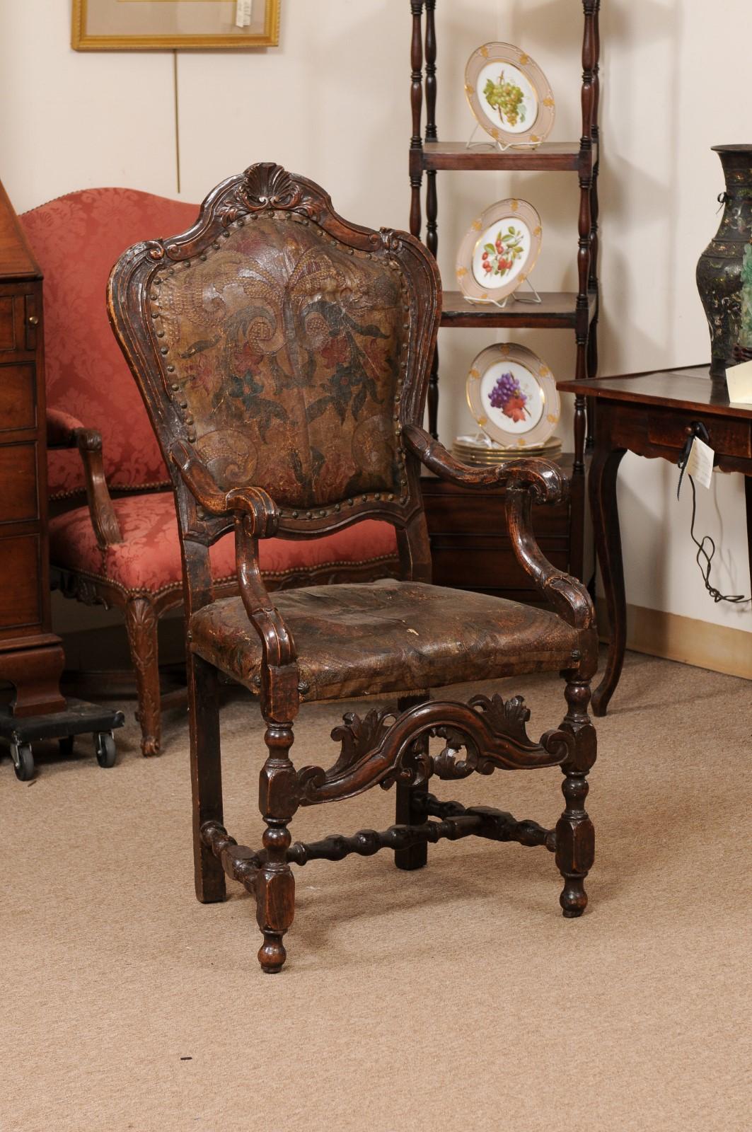 Early 18th Century Italian Venetian Walnut Armchair For Sale 6