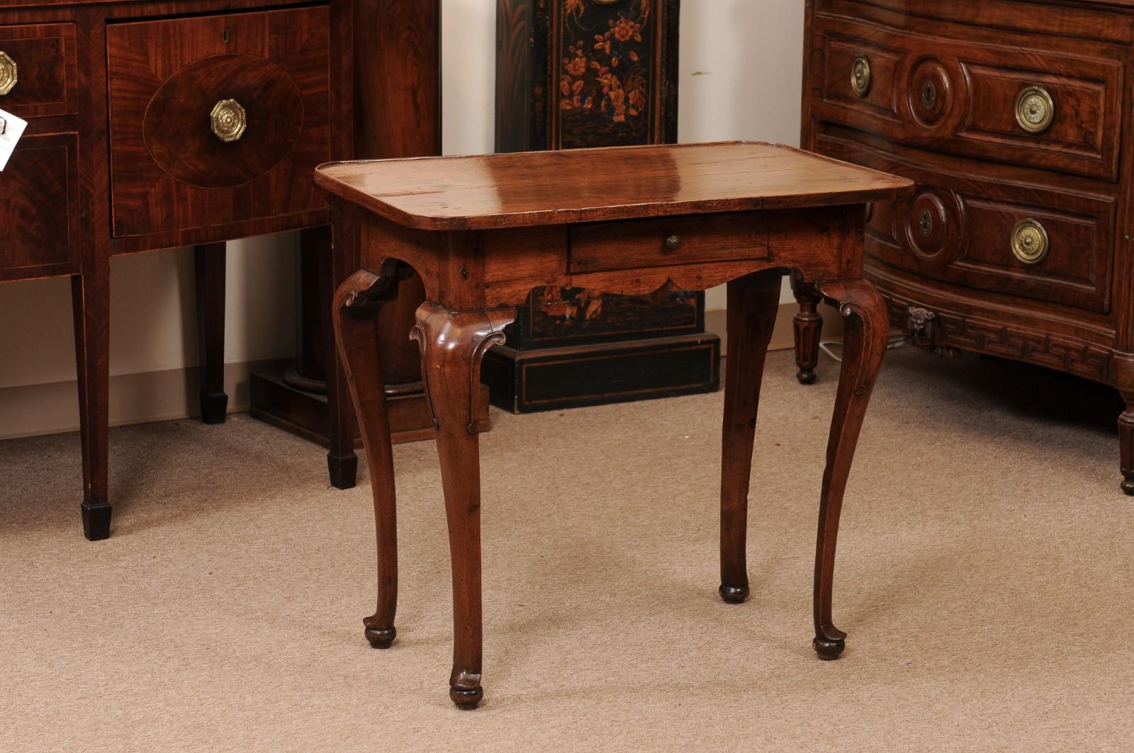 Early 18th Century Italian Walnut Side Table with Tray Top, Drawer, Cabriole Legs & Pad Feet
