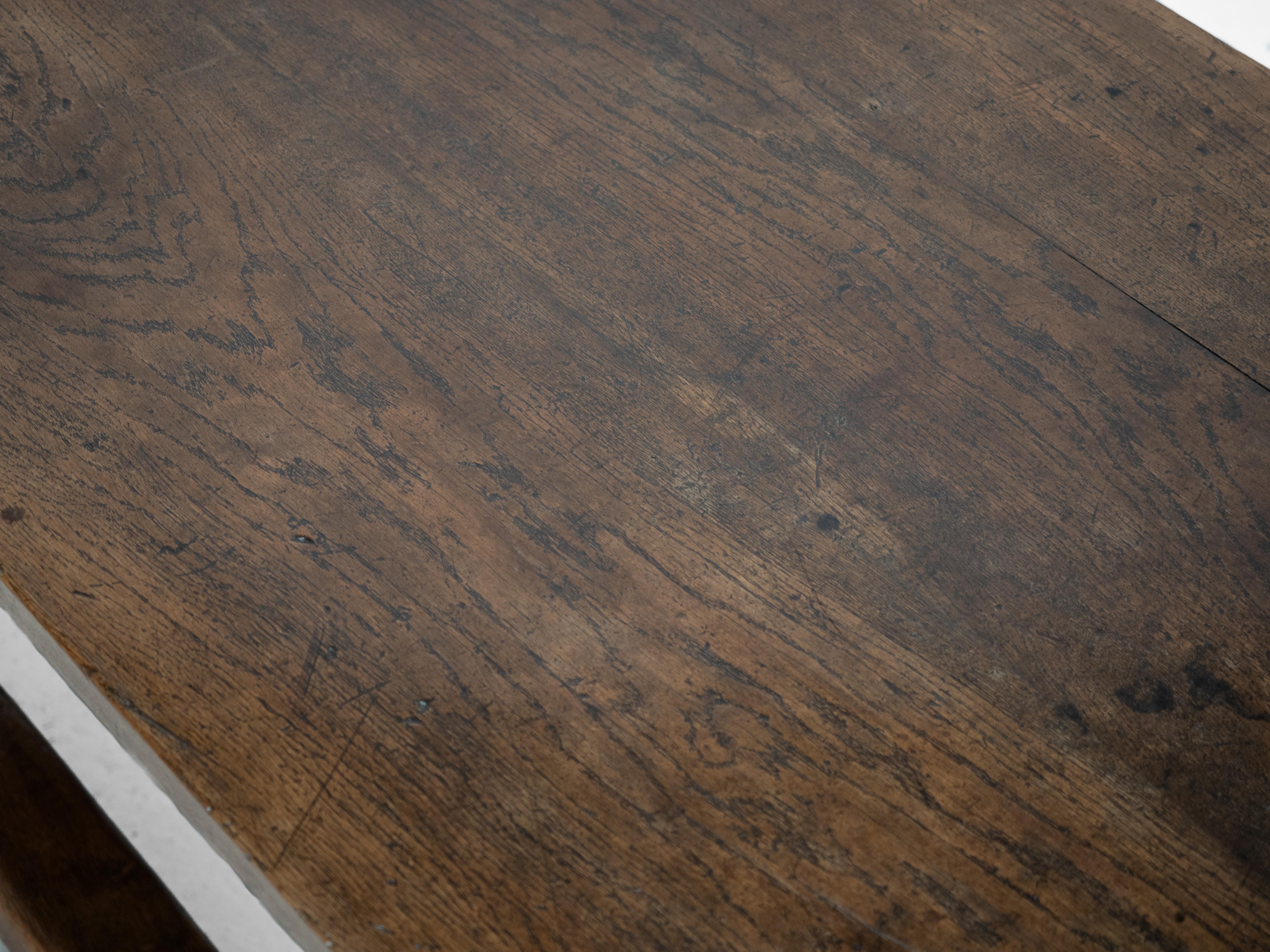 Early 18th Century Joined Oak Refectory Table — 6 ft / 183 cm c.1700s, Solid Oak For Sale 13