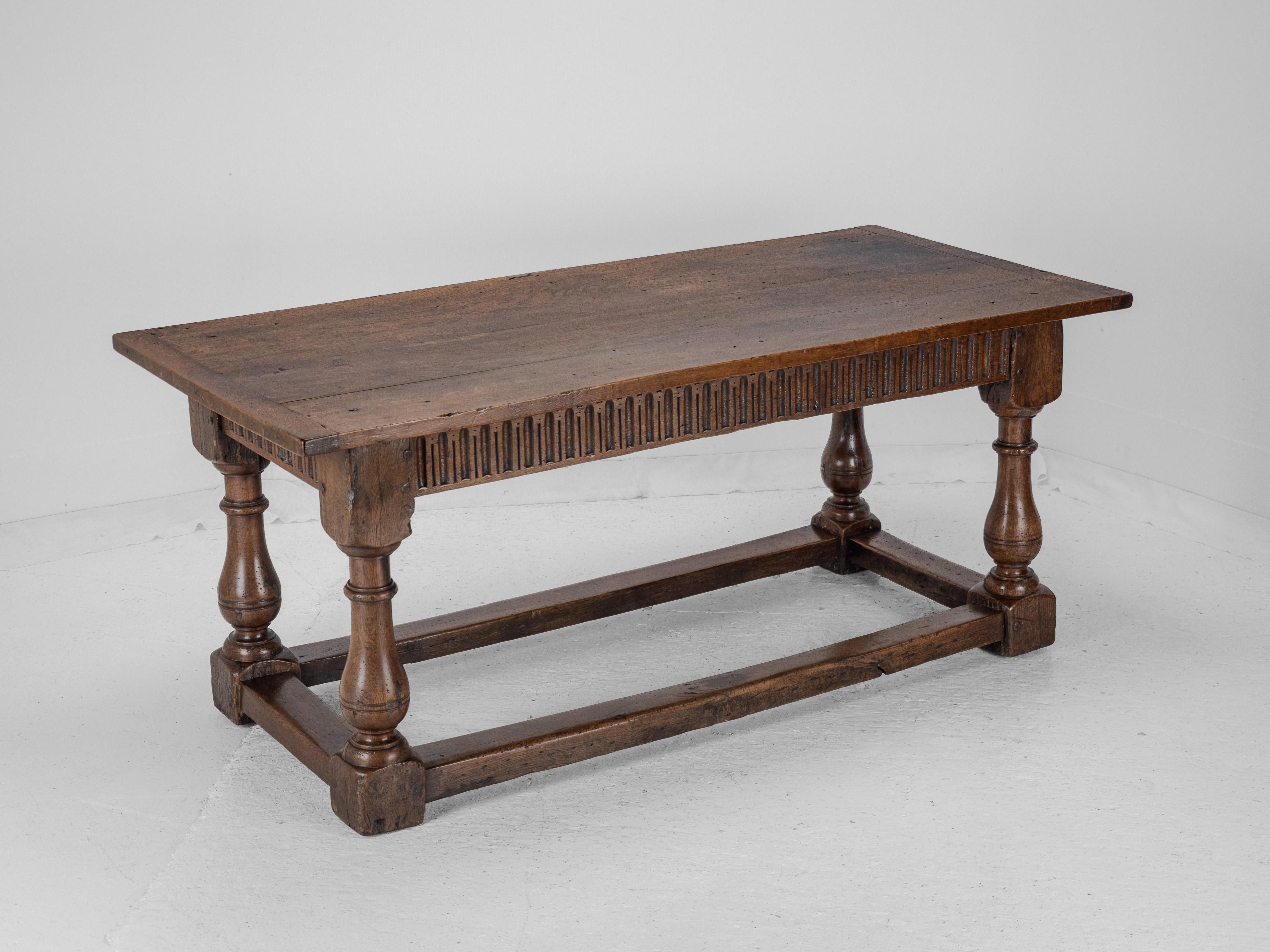 Early 18th Century Joined Oak Refectory Table — 6 ft / 183 cm c.1700s, Solid Oak For Sale 1