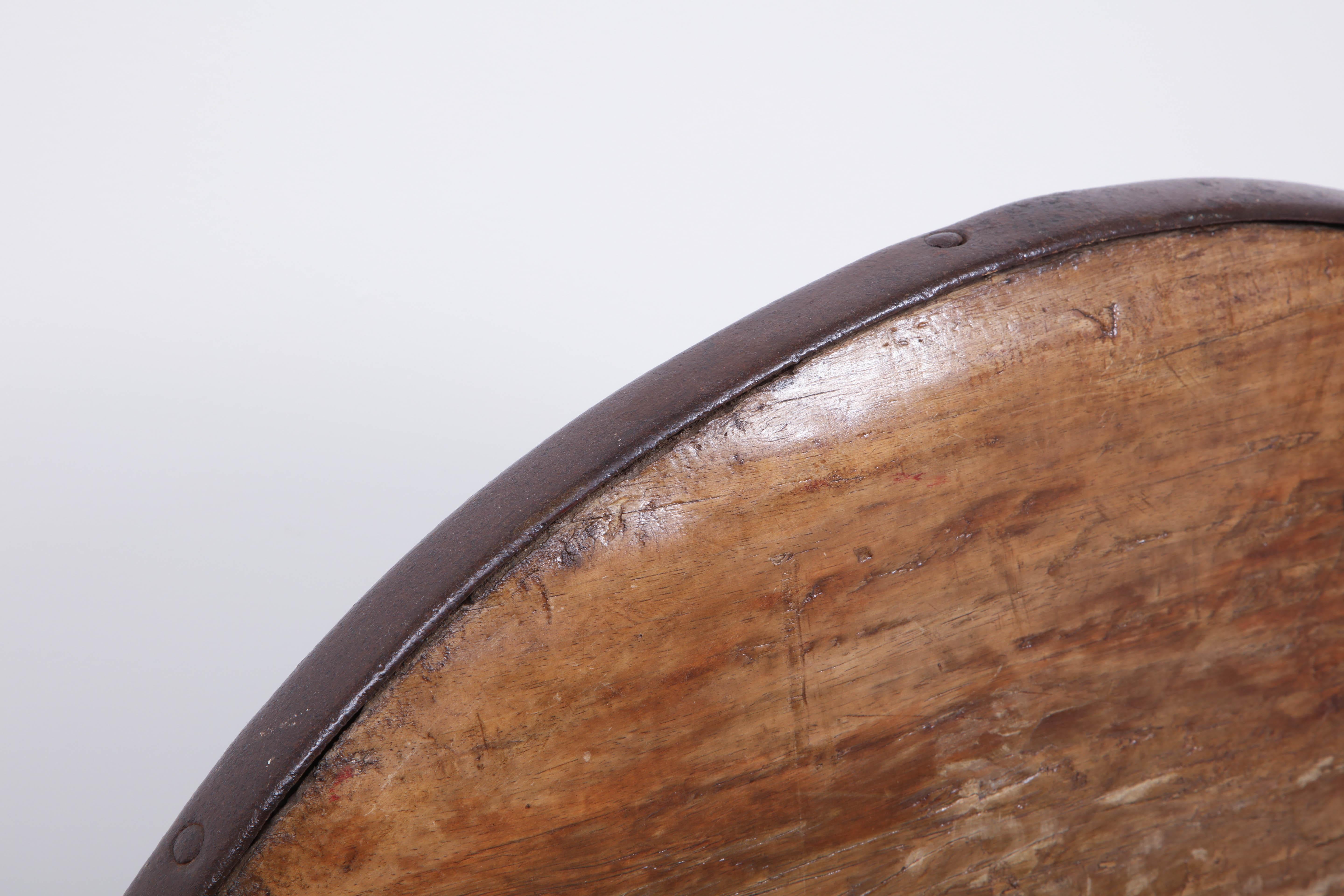 Early 18th Century Large African Wheel In Good Condition For Sale In New York, NY
