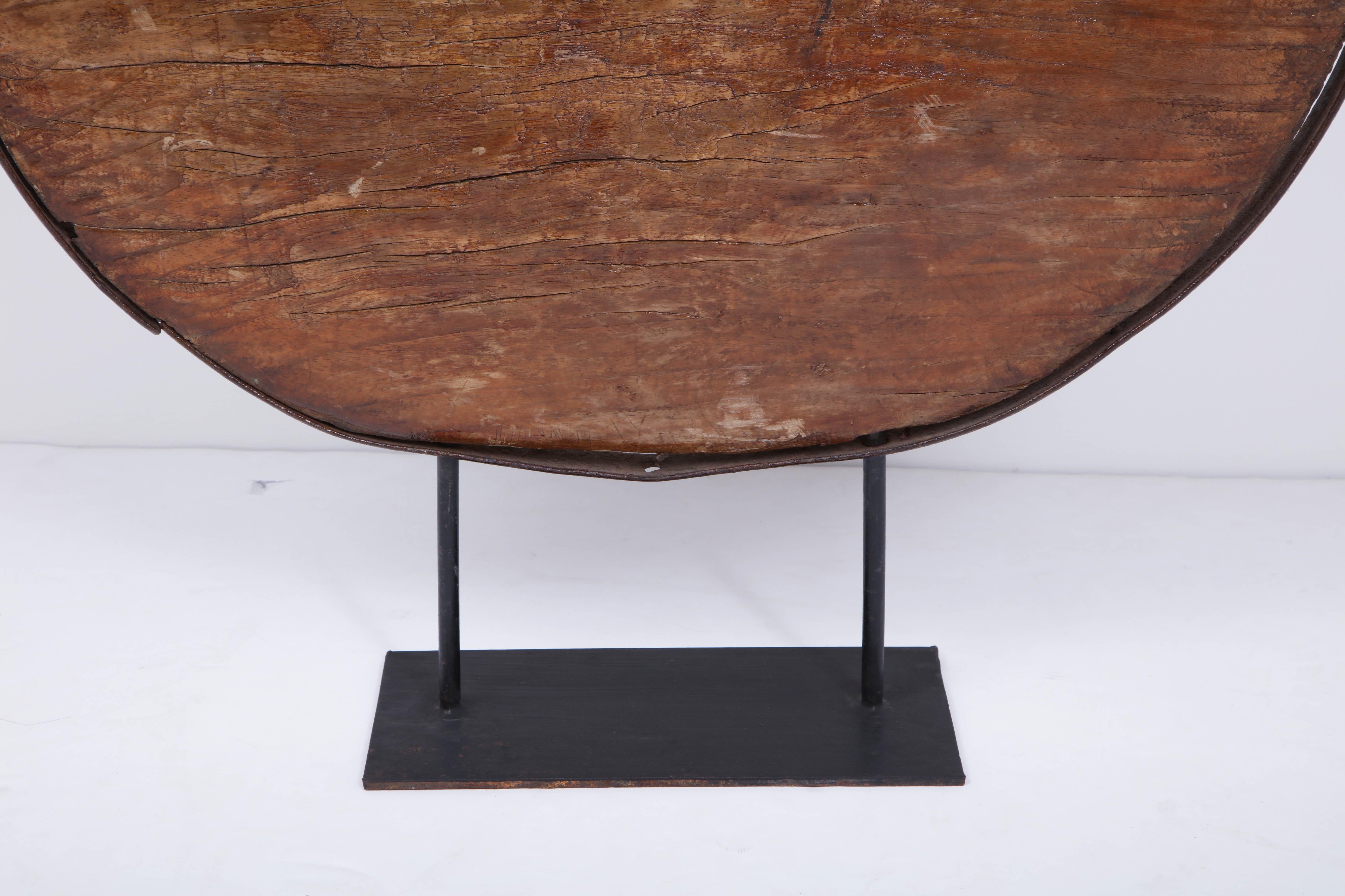 Early 18th Century Large African Wheel For Sale 1