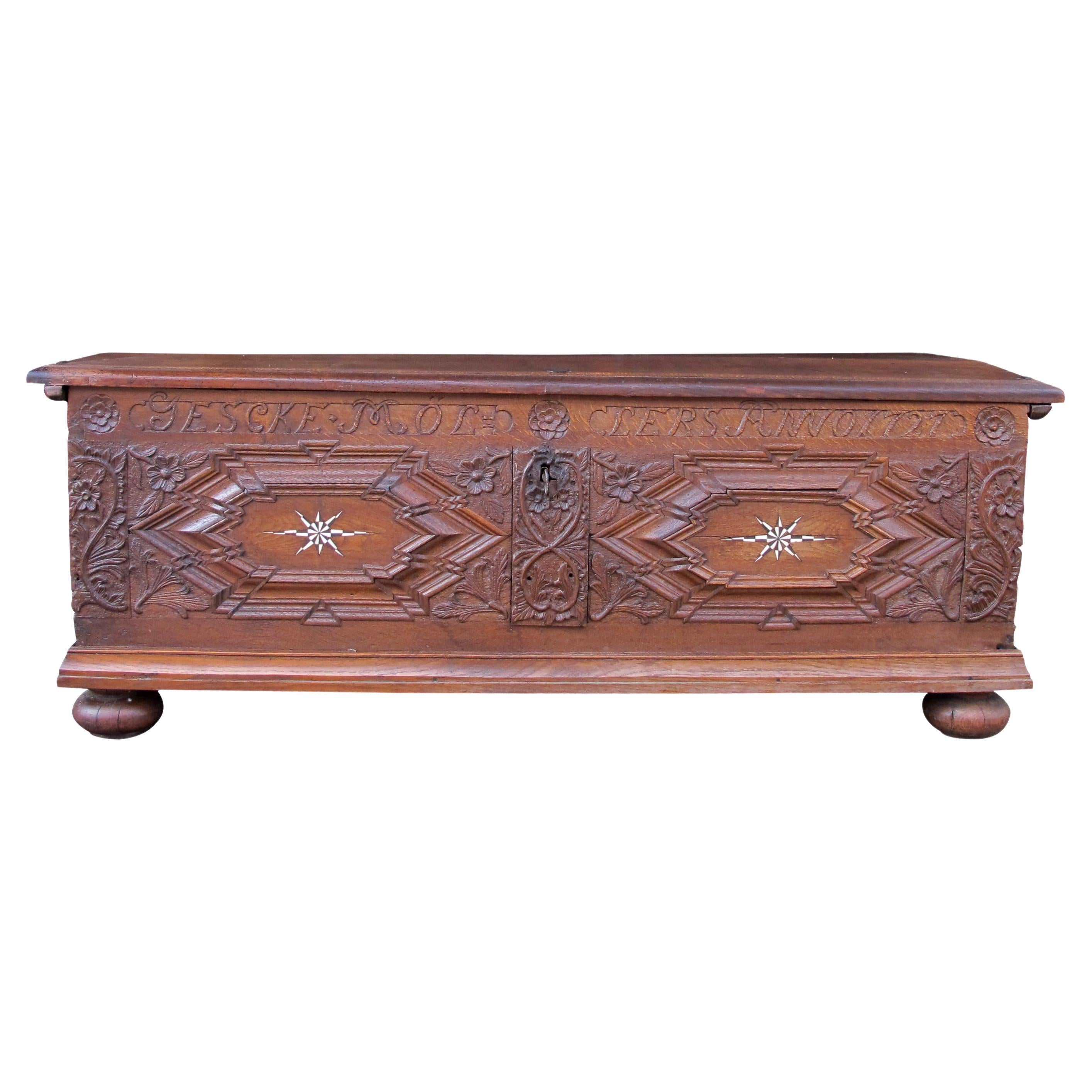 Early 18th Century Large Marriage Oak Trunk With a Vaulted Lid and Carvings For Sale