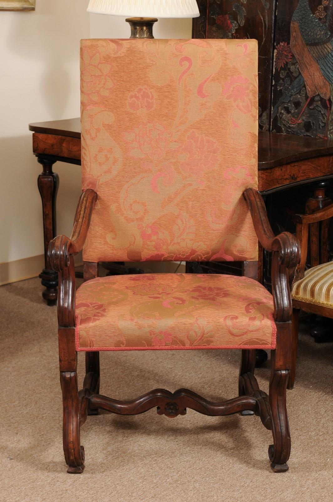 Early 18th Century Louis XIV Period Walnut Armchair, Italy 6