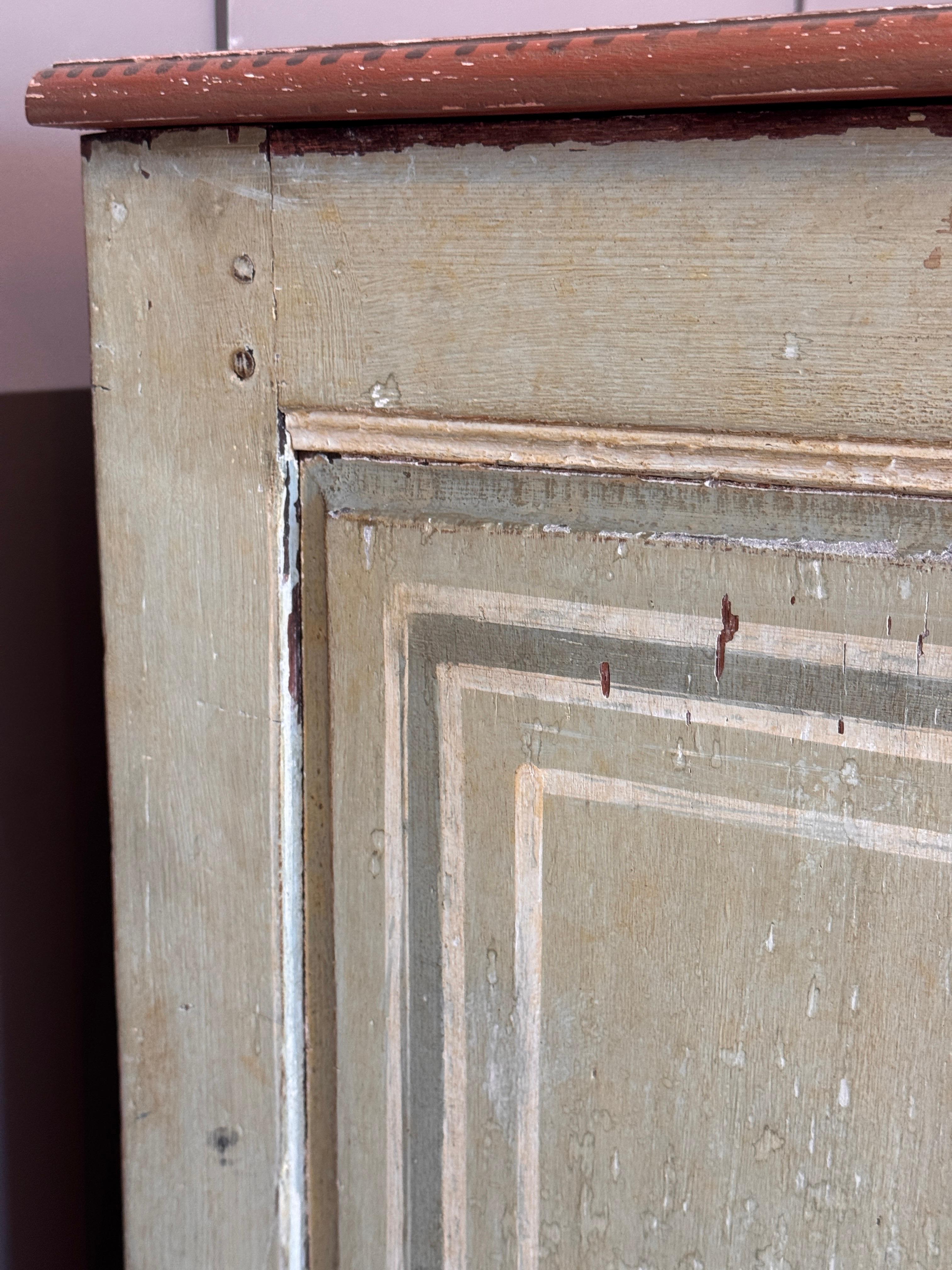 Early 18th Century Louis XV Provincial Painted Commode For Sale 5