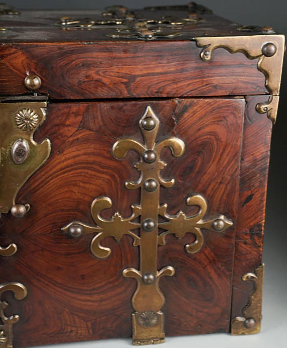 Early 18th Century Louis XVI Kingwood Small Chest For Sale 1