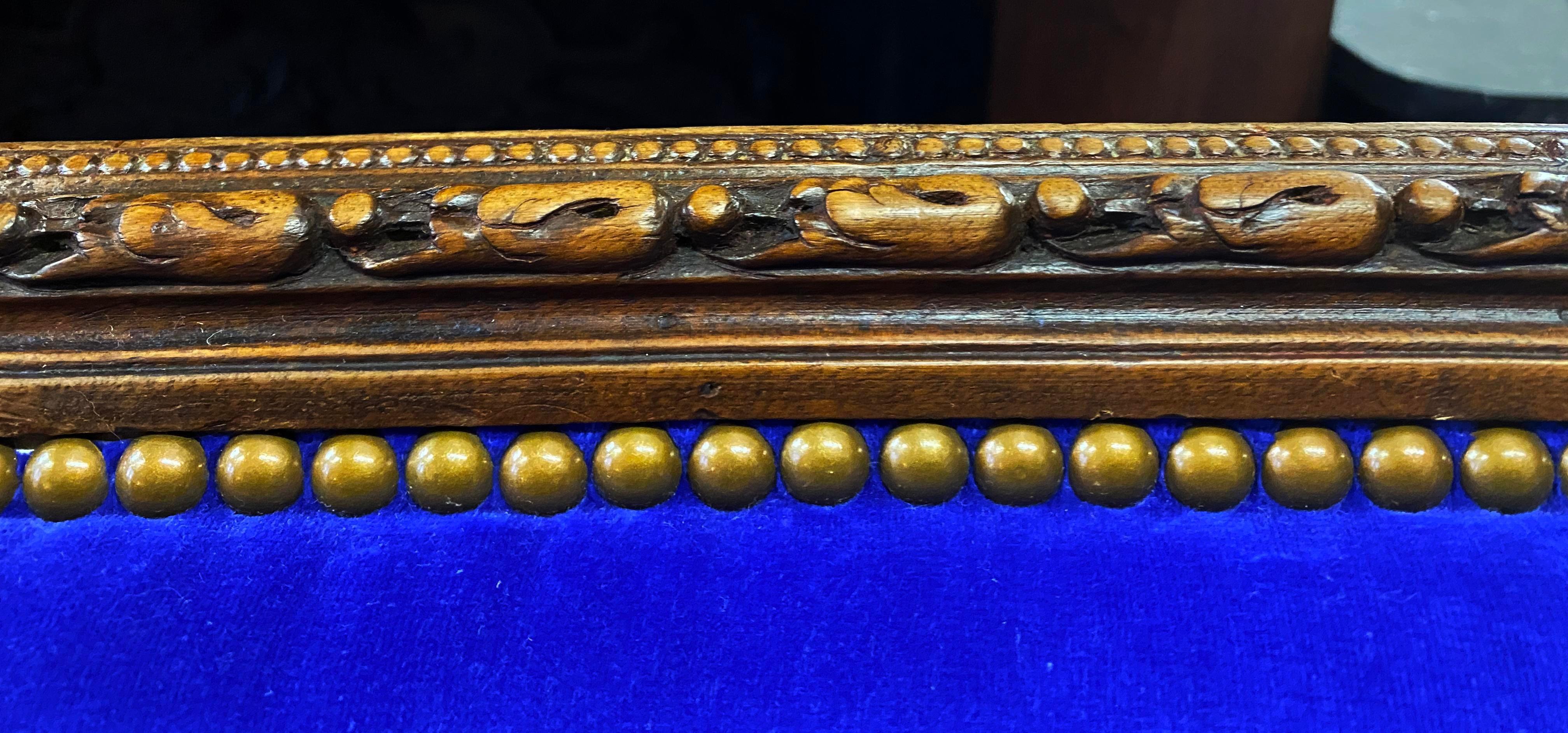 Silla estampada de principios del siglo XVIII Luis XVI Duchesse Brisee Longue francesa Bergère Tallado a mano en venta