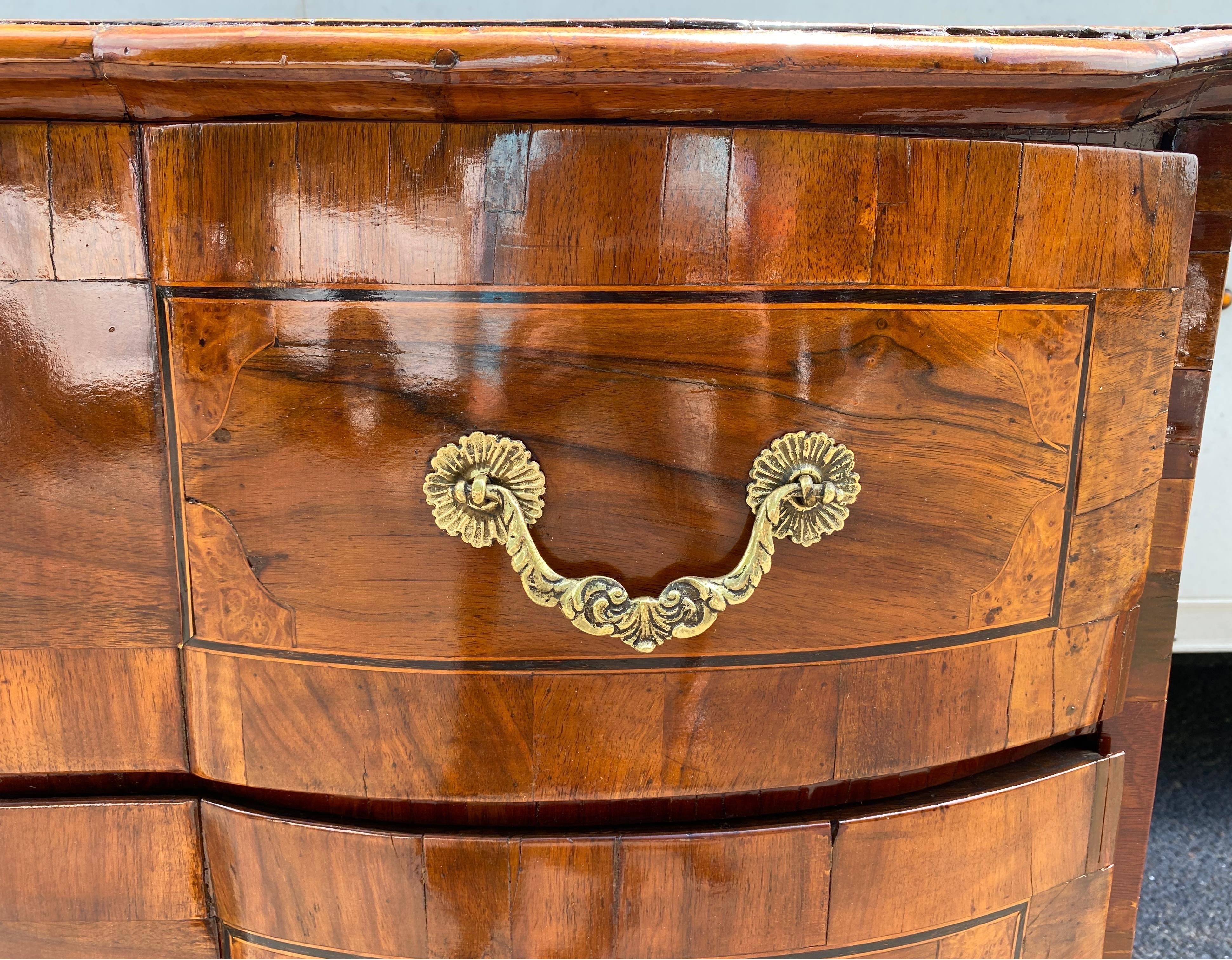 Ebony Early 18th Century Northern Italian 3-Drawer Walnut Commode For Sale