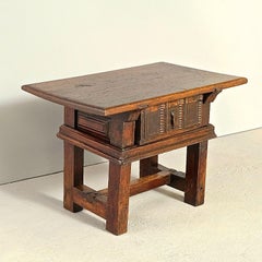 Early 18th Century Oak and Chestnut Spanish Accent Table with Drawer