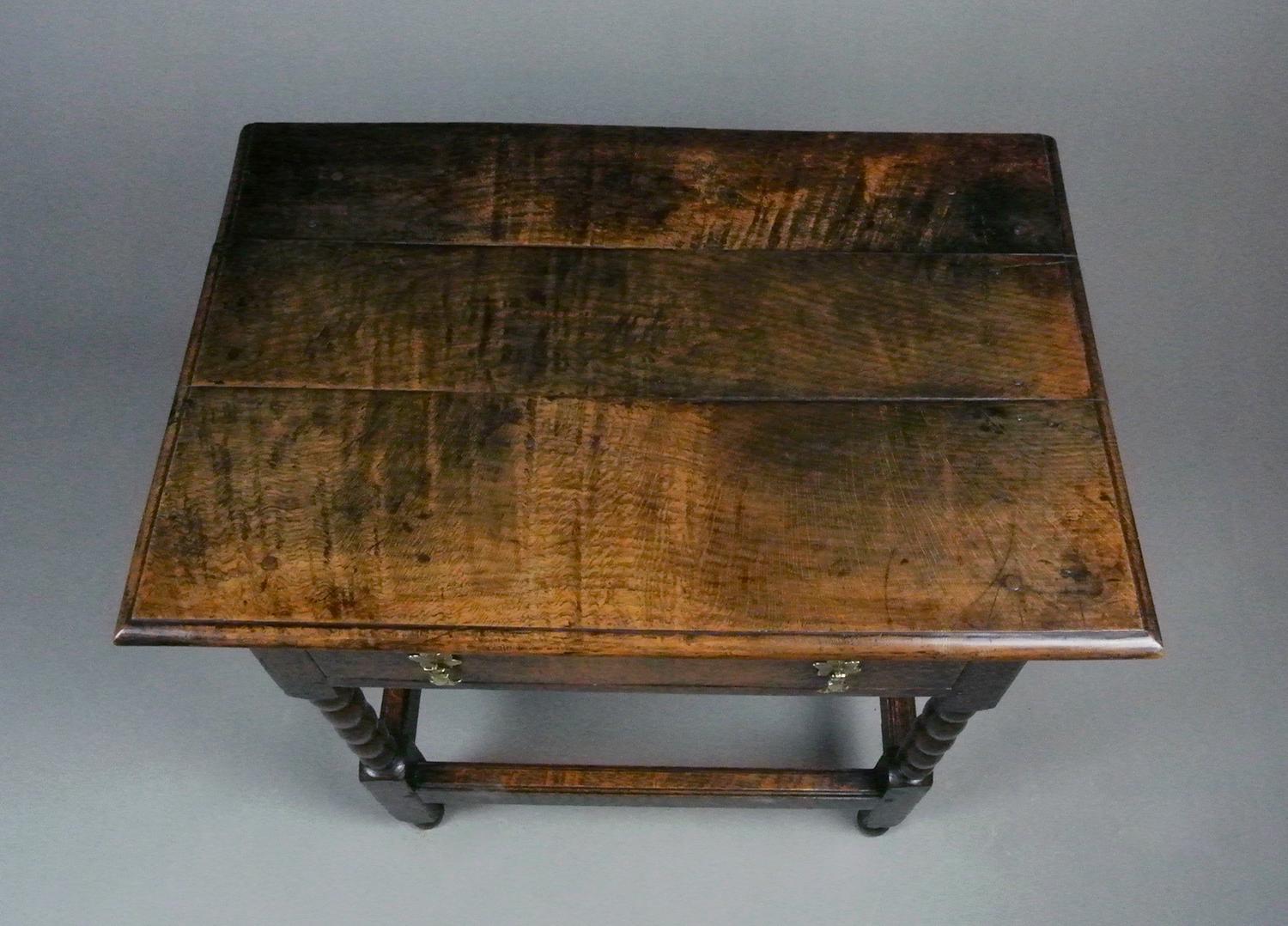 Early 18th Century Oak and Elm Lowboy c. 1710 For Sale 2