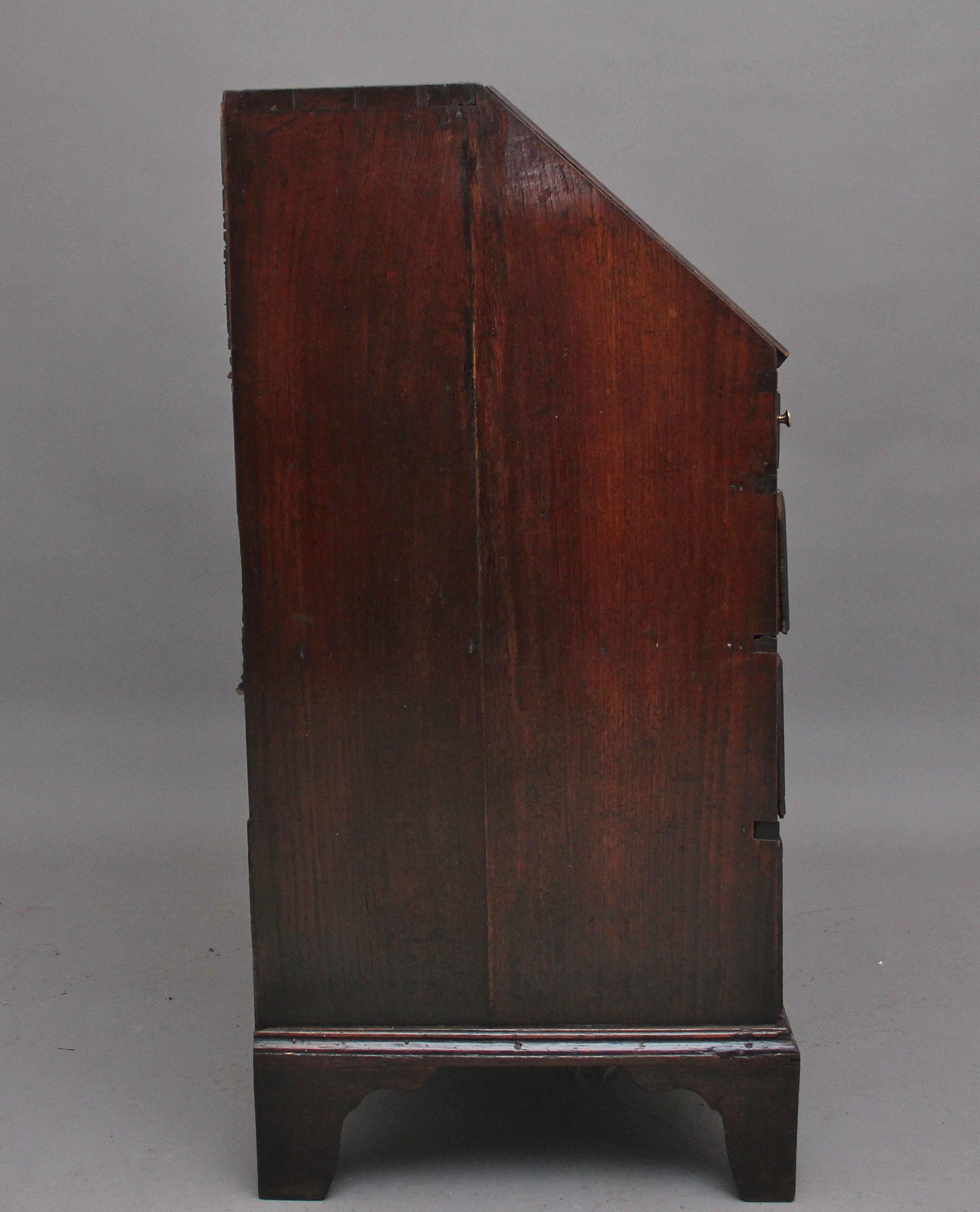 Early 18th Century Oak Bureau For Sale 2