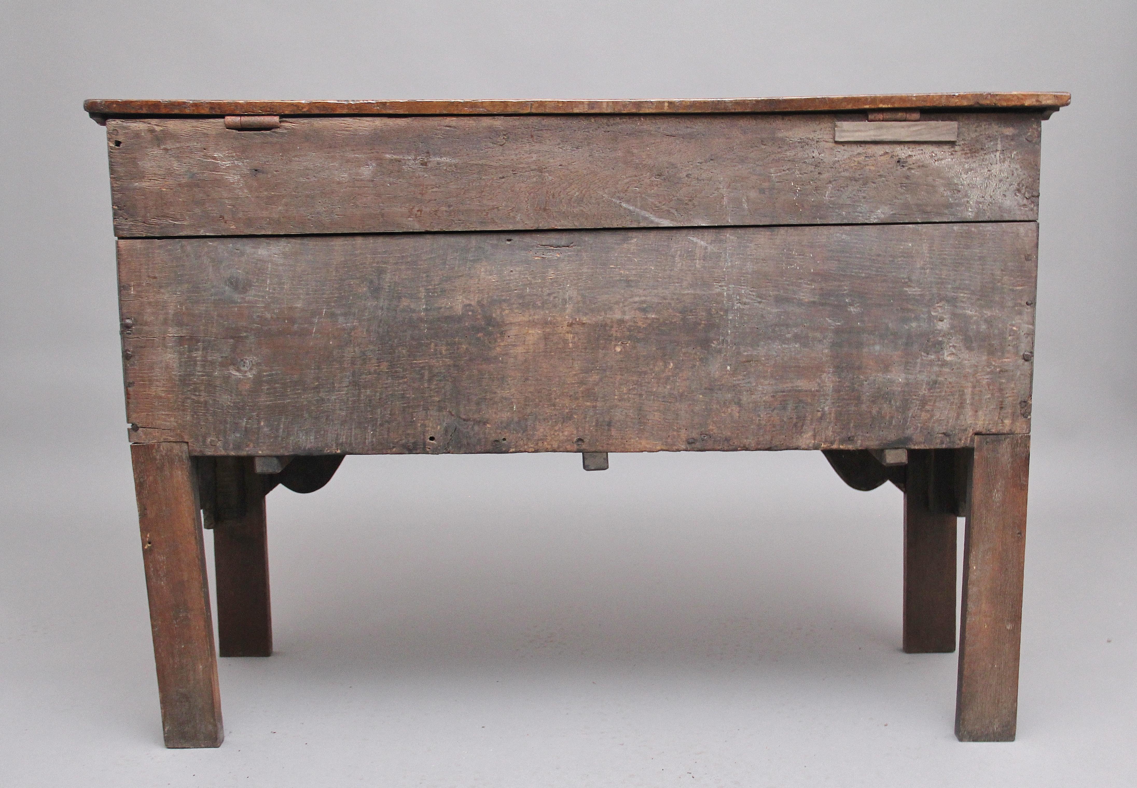 Early 18th Century Oak Coffer For Sale 1