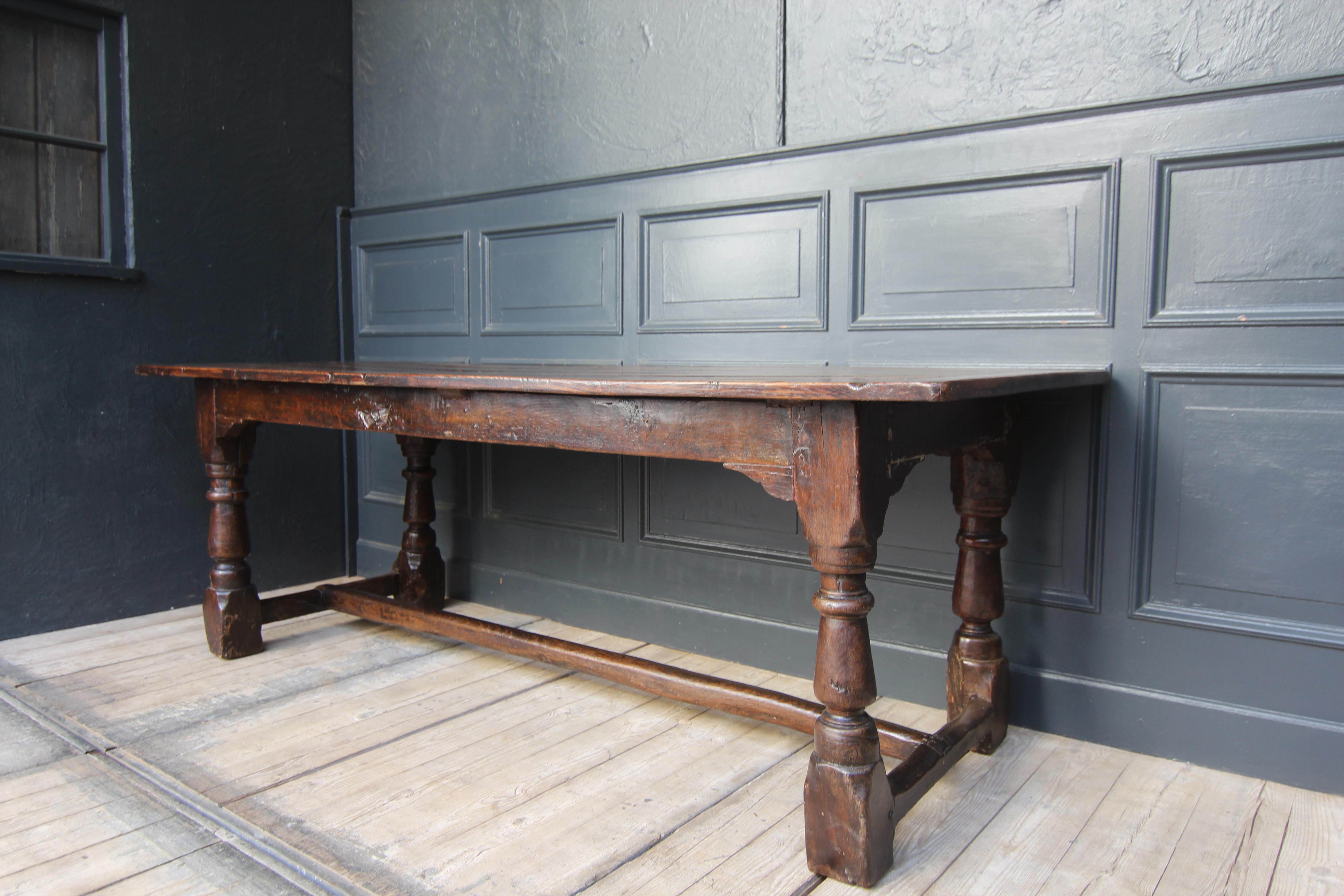 Early 18th Century Oak Dining Table 1