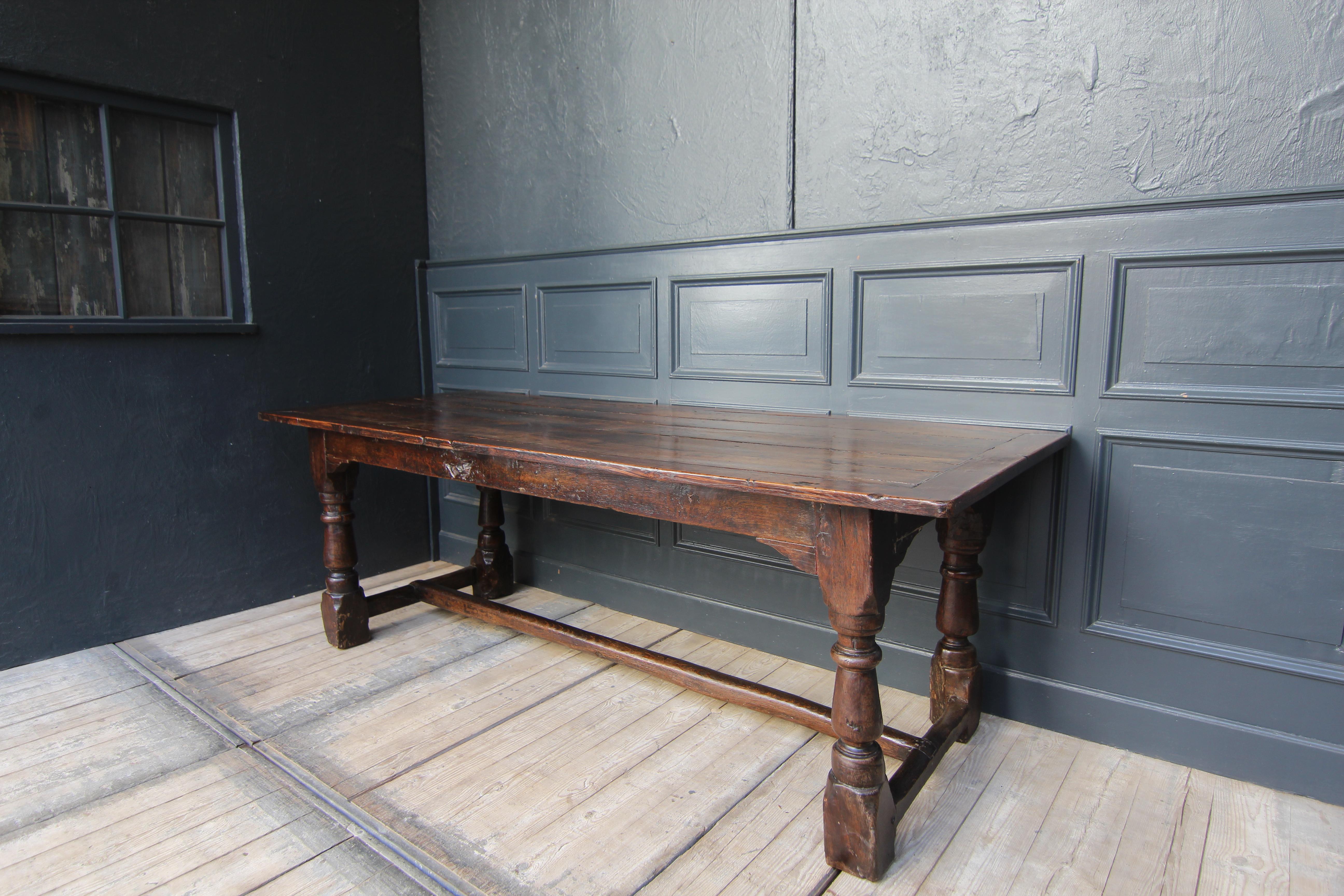 Early 18th Century Oak Dining Table 2